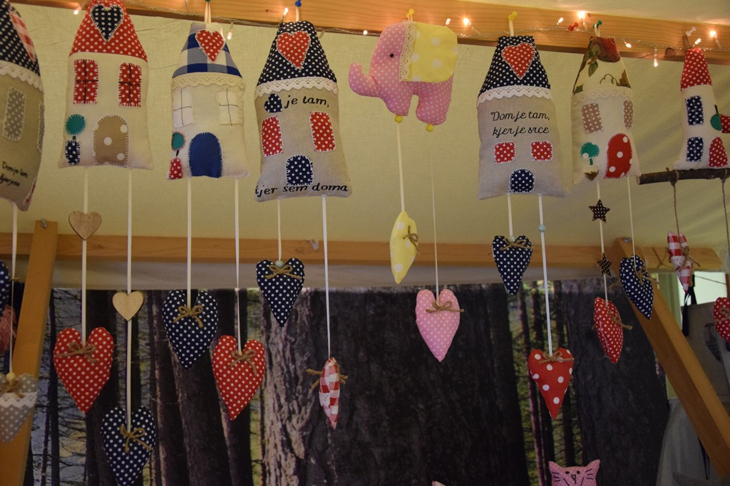 Otvoritev Božičnega bazarja