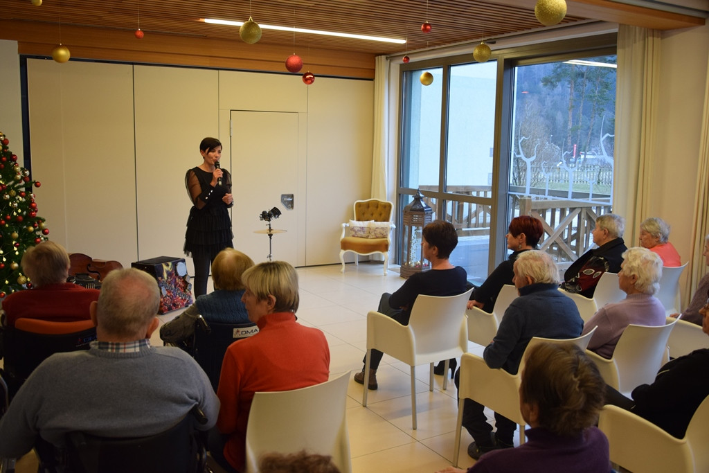 Otvoritev božičnega bazarja