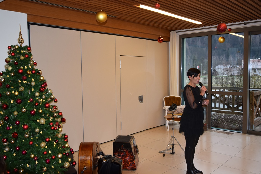 Otvoritev božičnega bazarja