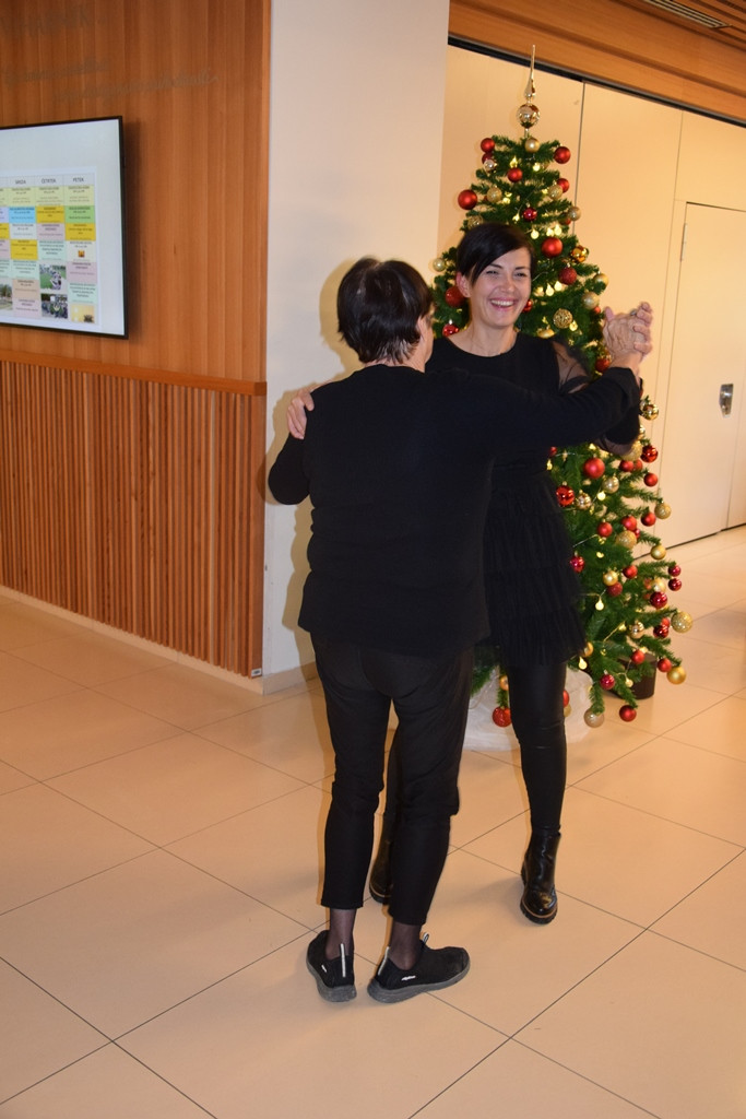 Otvoritev božičnega bazarja