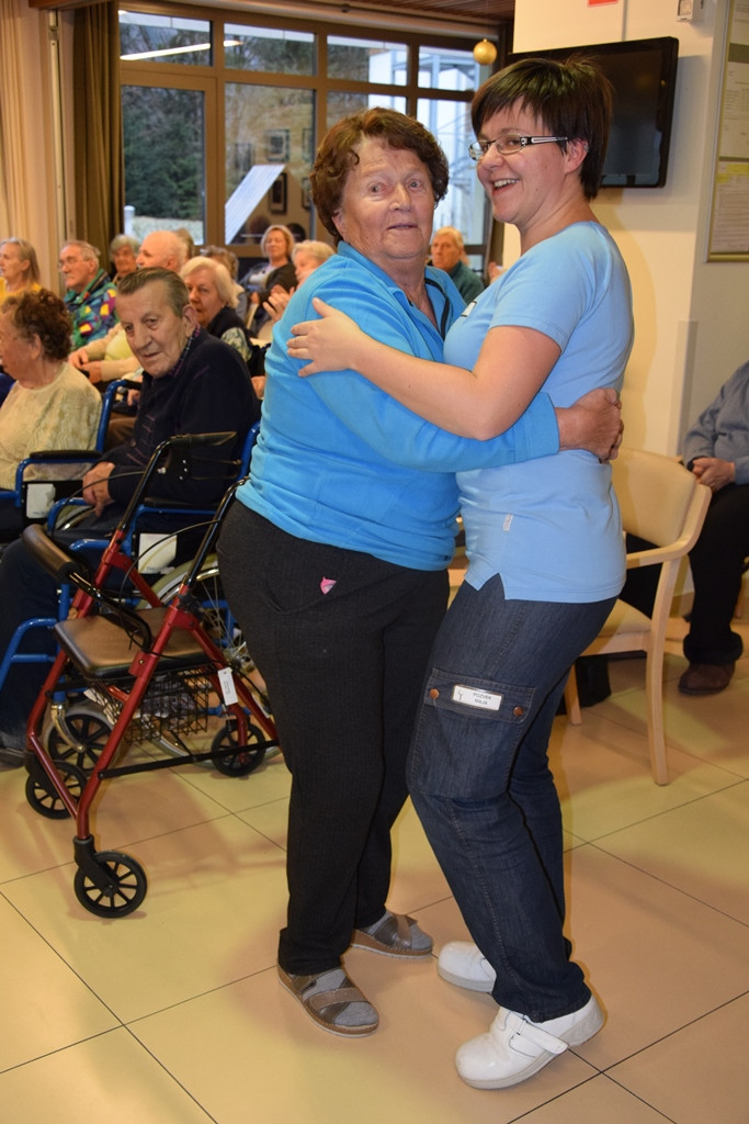 Otvoritev božičnega bazarja