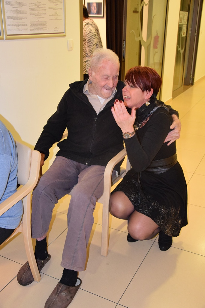 Otvoritev božičnega bazarja