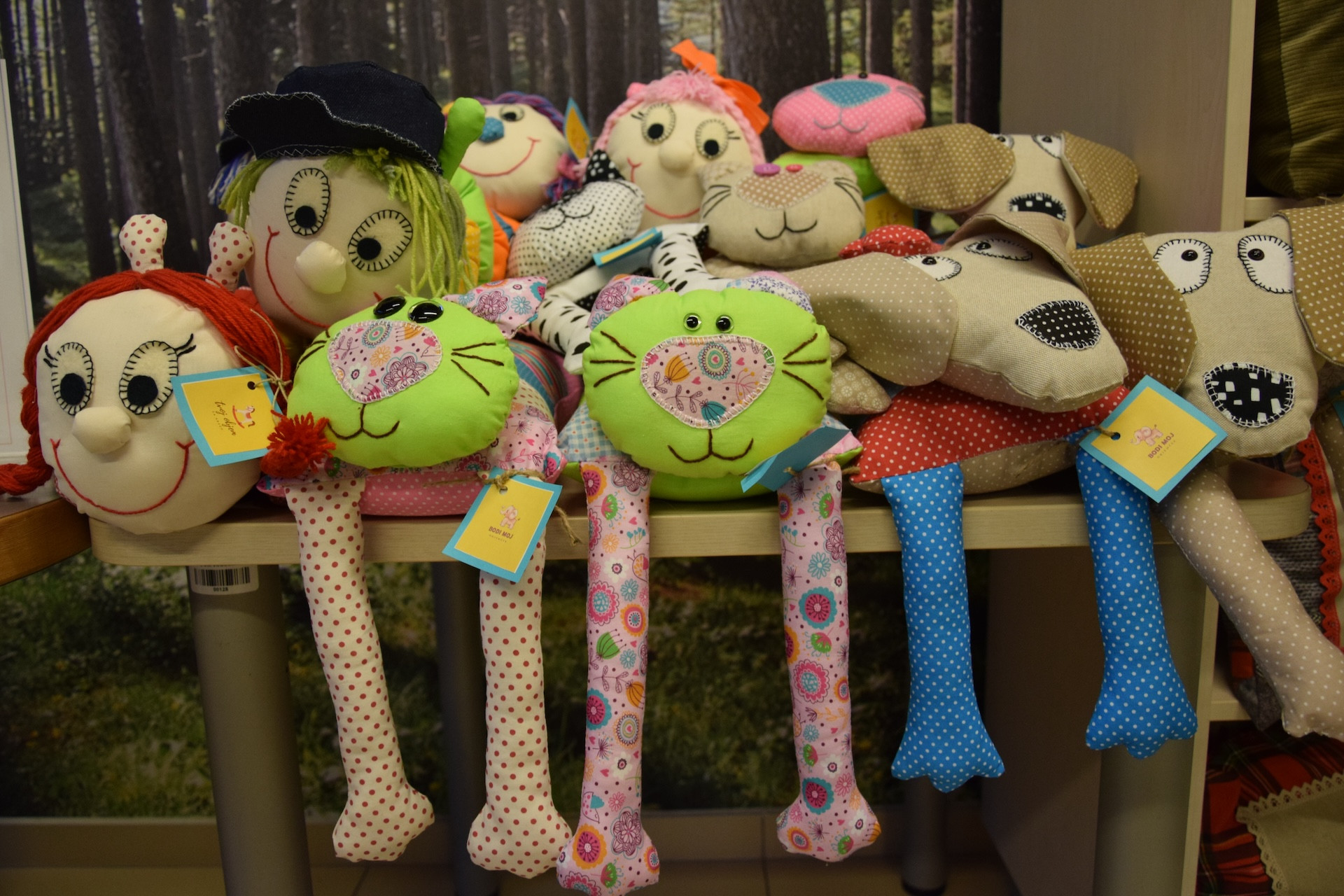 Otvoritev božičnega bazarja v avli