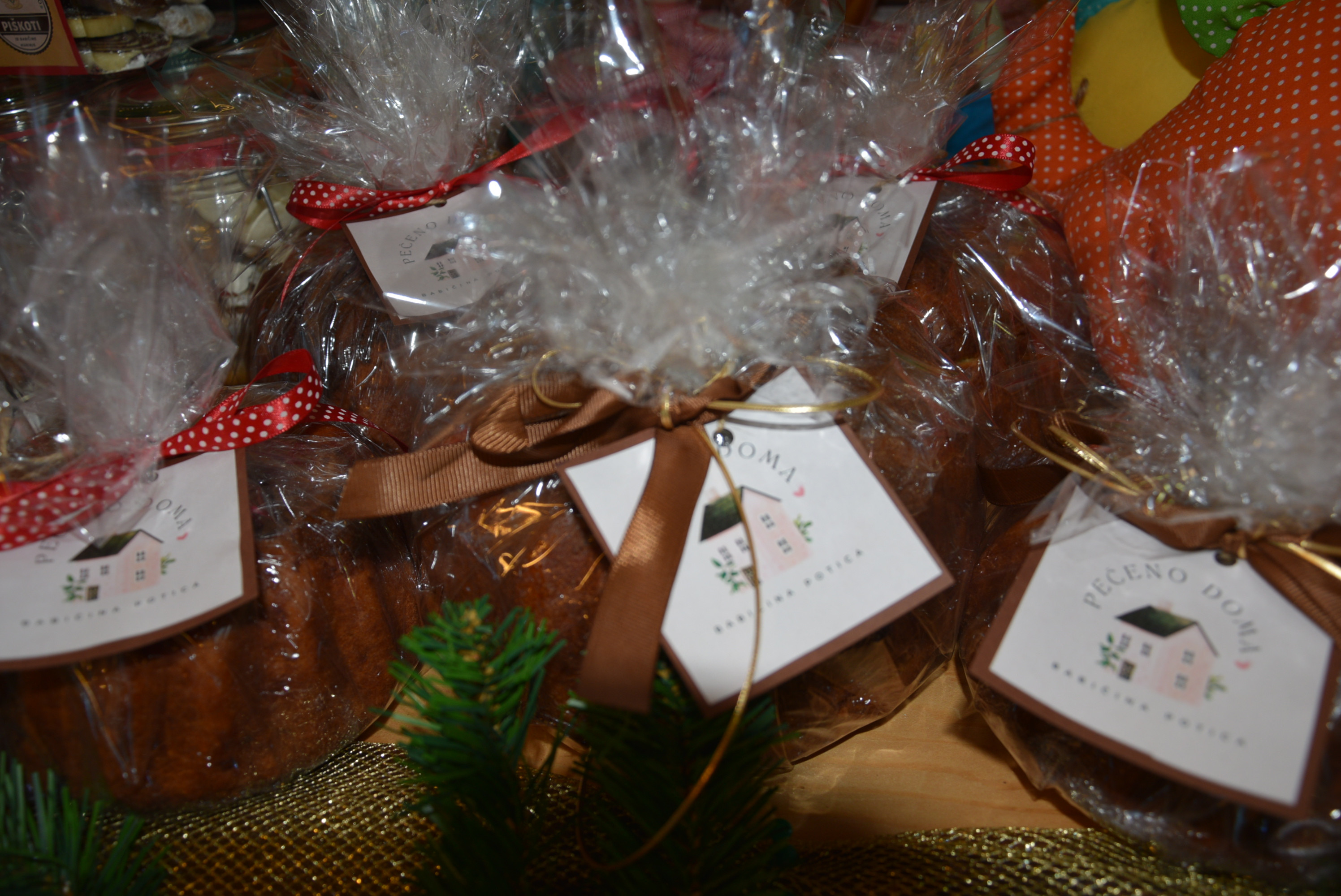 Otvoritev novoletnega Bazarja z ga. Darinko Butinar