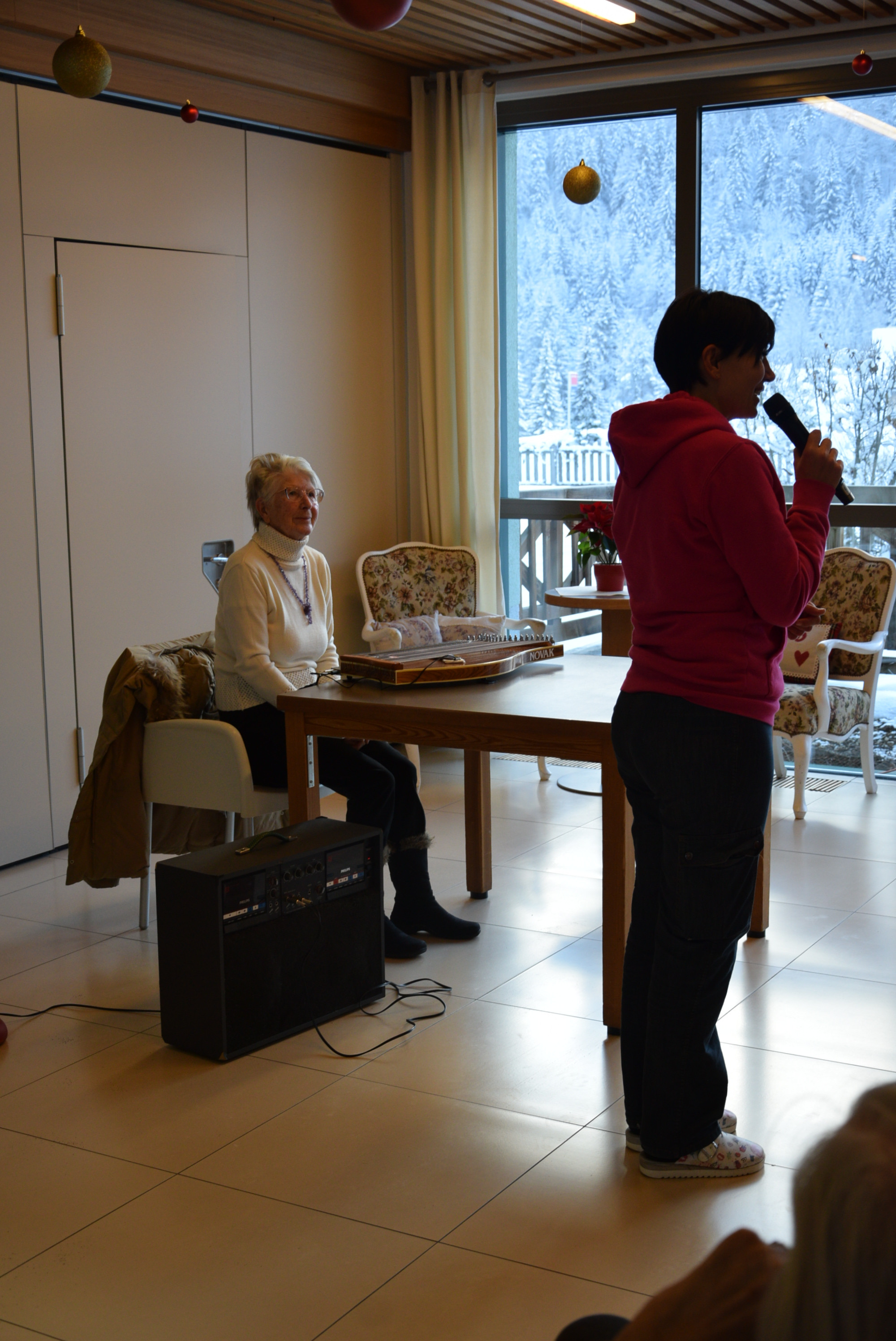 Otvoritev novoletnega Bazarja z ga. Darinko Butinar