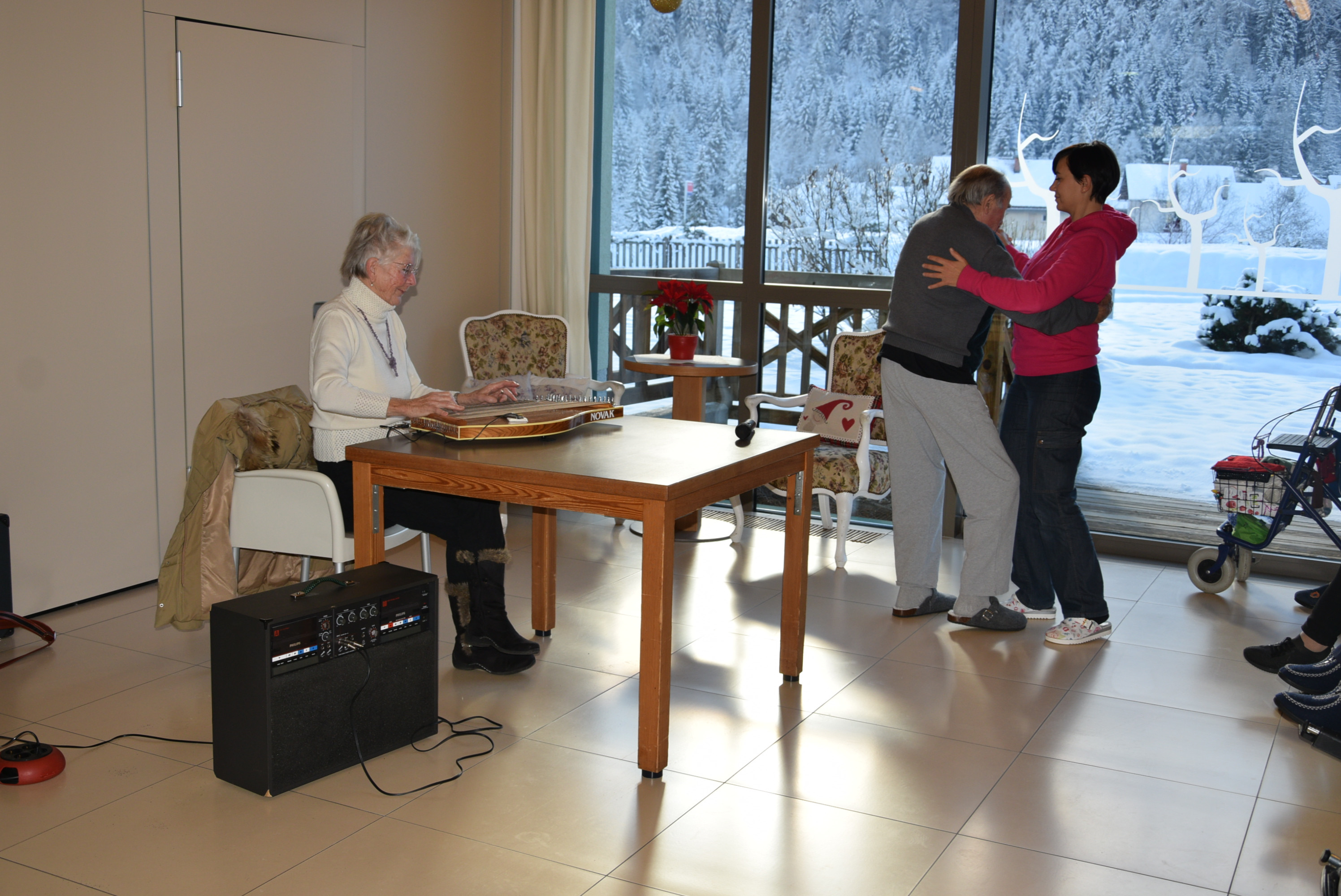 Otvoritev novoletnega Bazarja z ga. Darinko Butinar