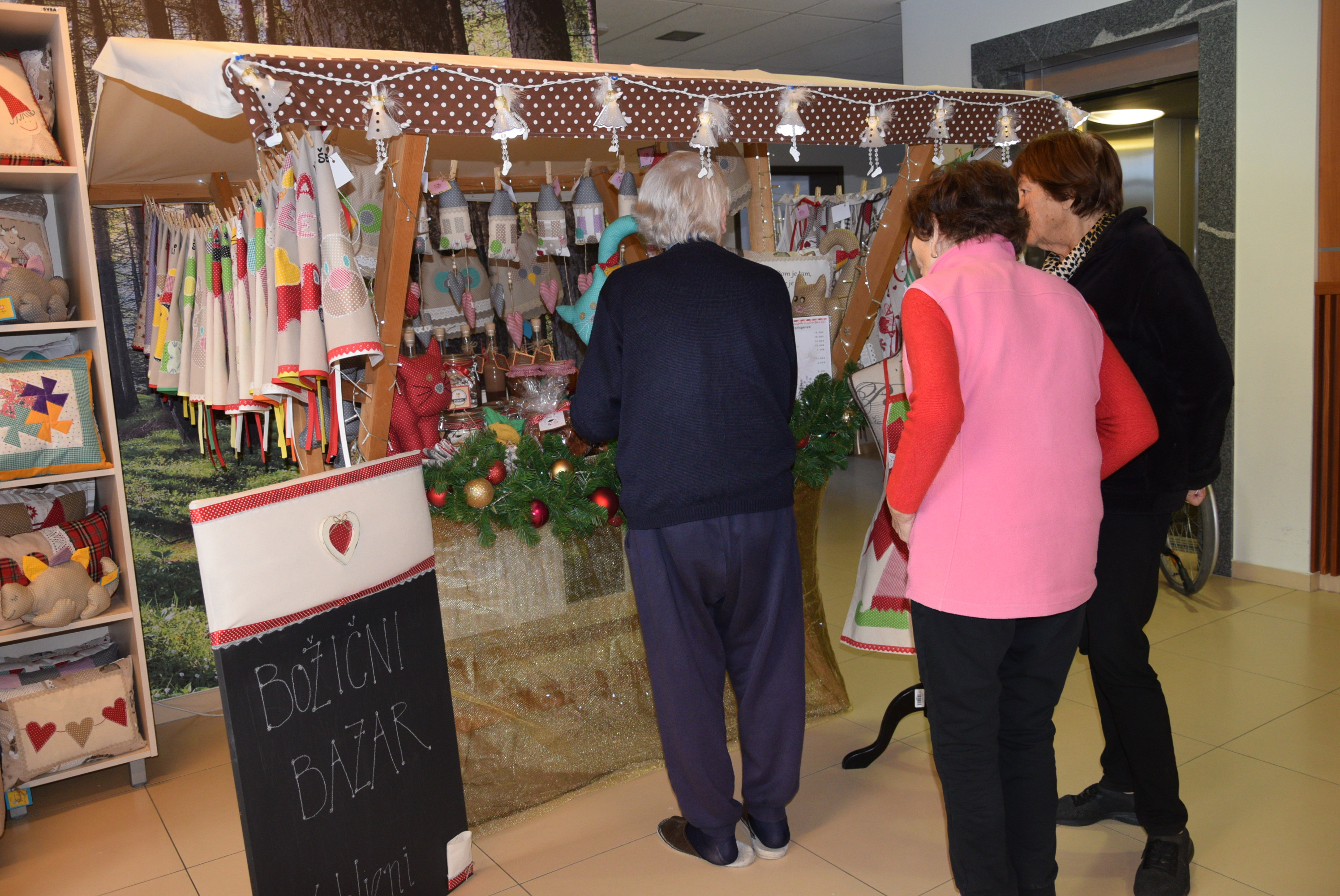 Otvoritev novoletnega Bazarja z ga. Darinko Butinar