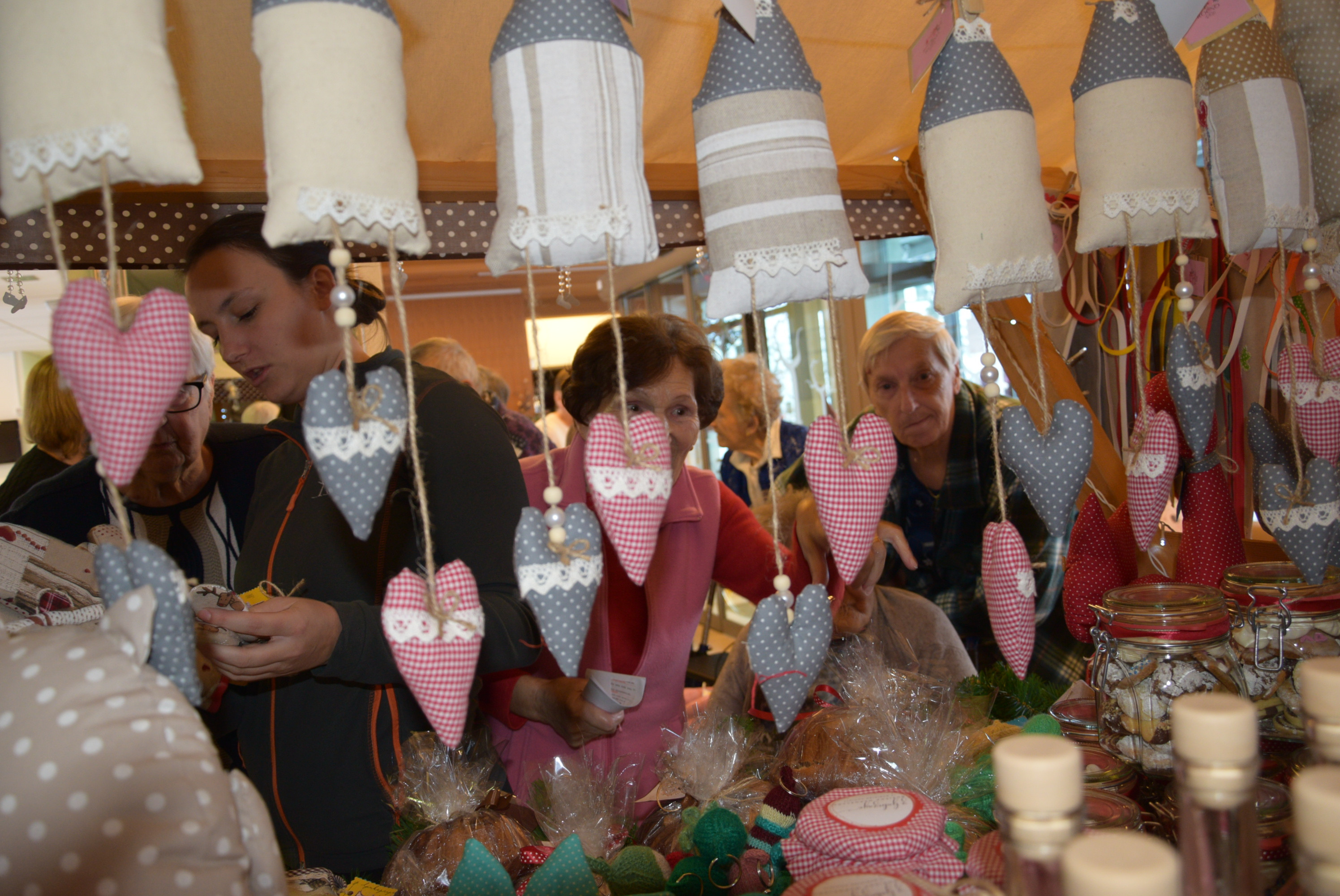 Otvoritev novoletnega Bazarja z ga. Darinko Butinar