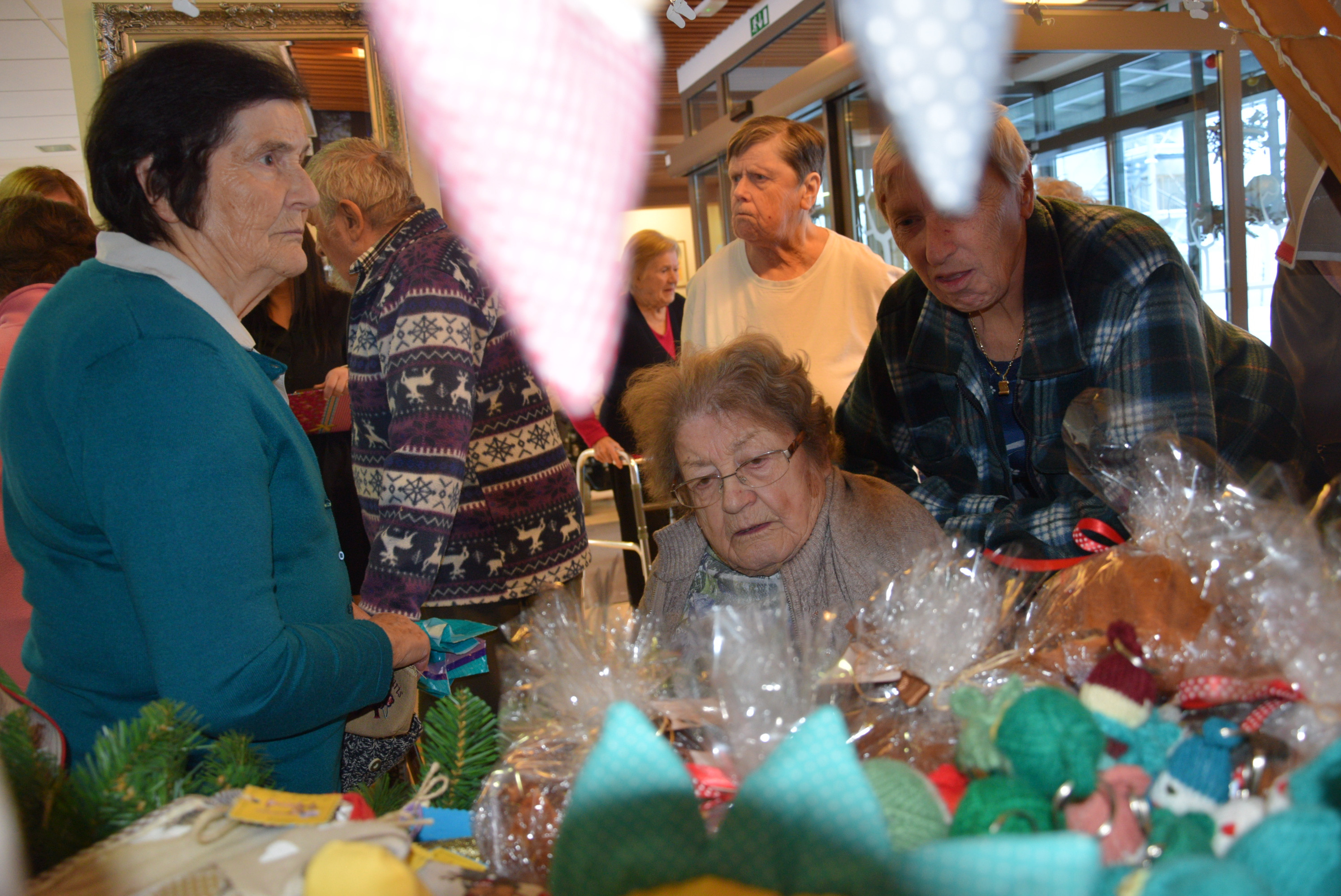 Otvoritev novoletnega Bazarja z ga. Darinko Butinar