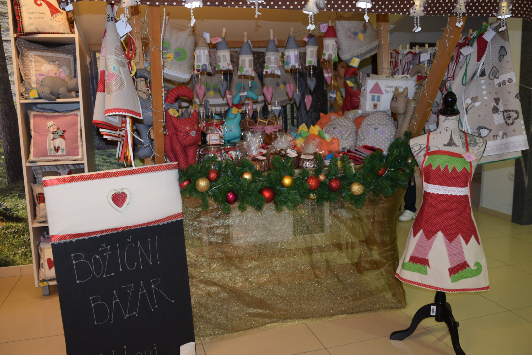 Otvoritev novoletnega Bazarja z ga. Darinko Butinar