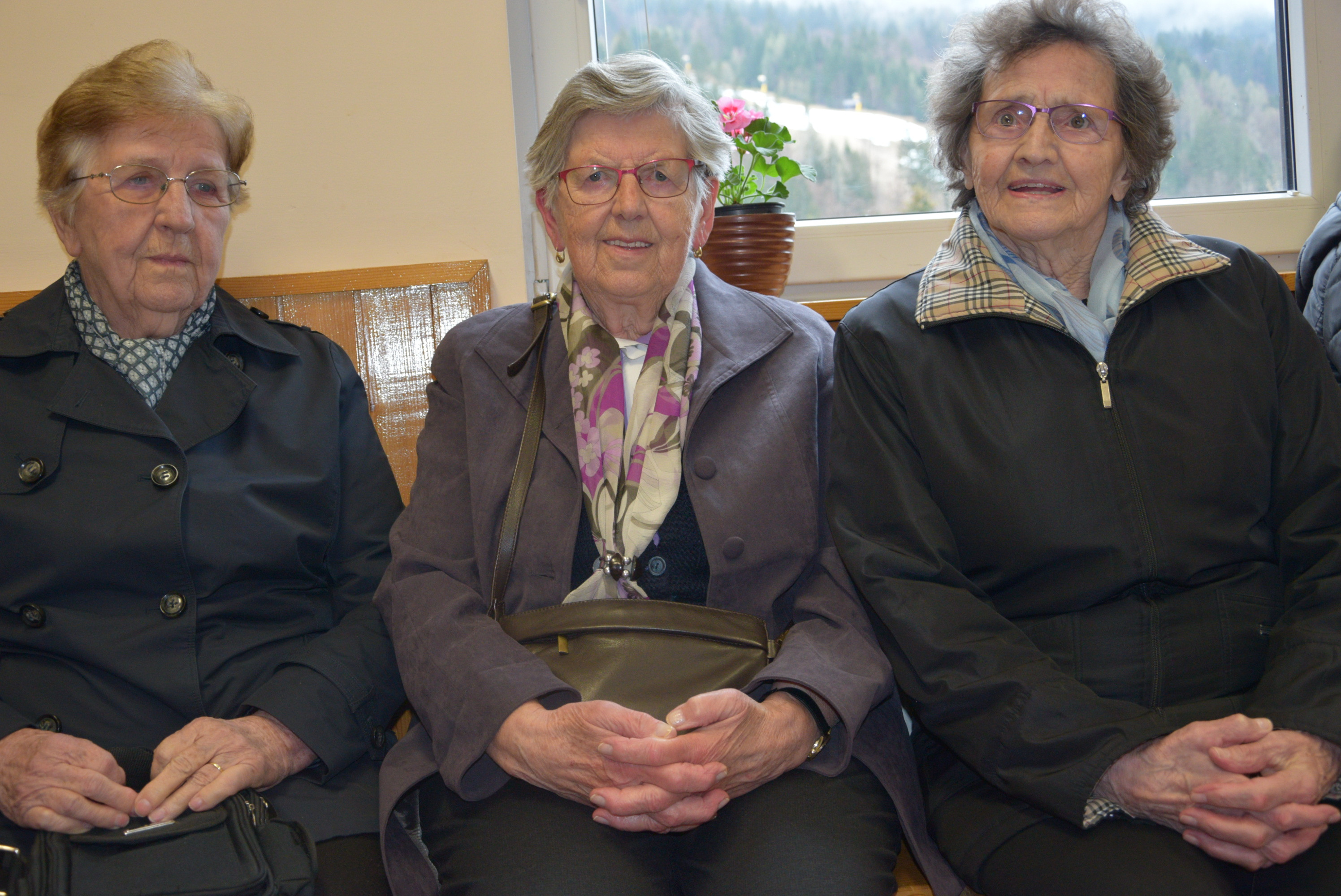 Otvoritev razstave ročnih del v Ratečah