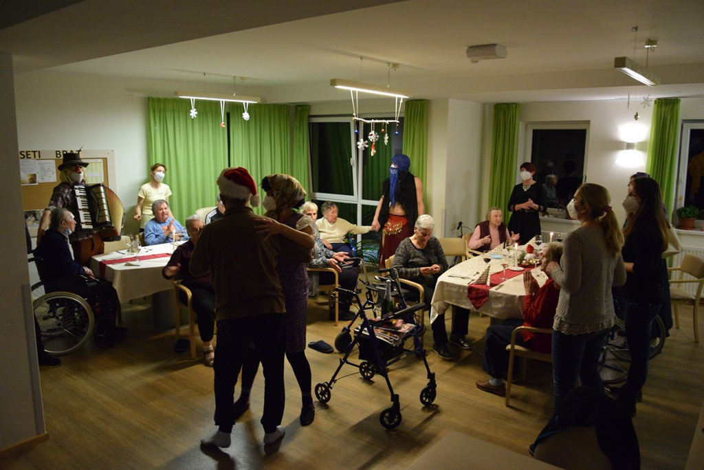 Pa smo skoraj tam - Novo leto 2021