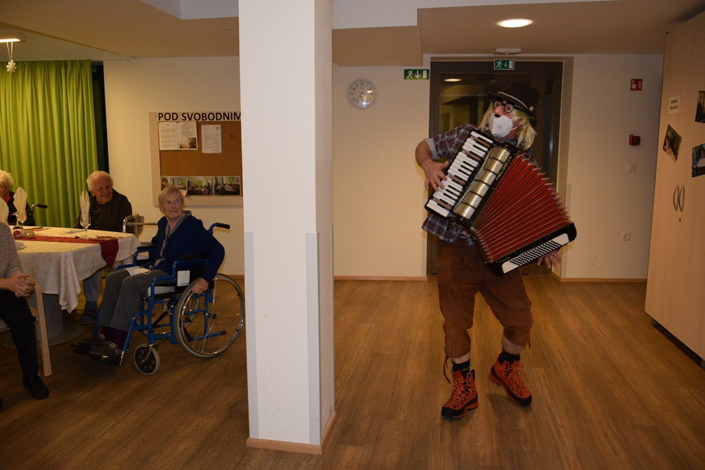 Pa smo skoraj tam - Novo leto 2021