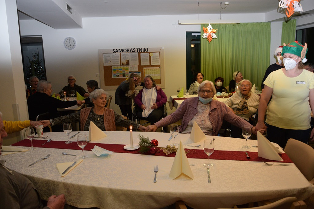 Pa smo skoraj tam - Novo leto 2021