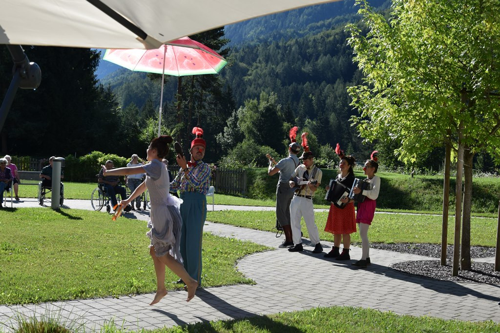 Parada rdečih noskov