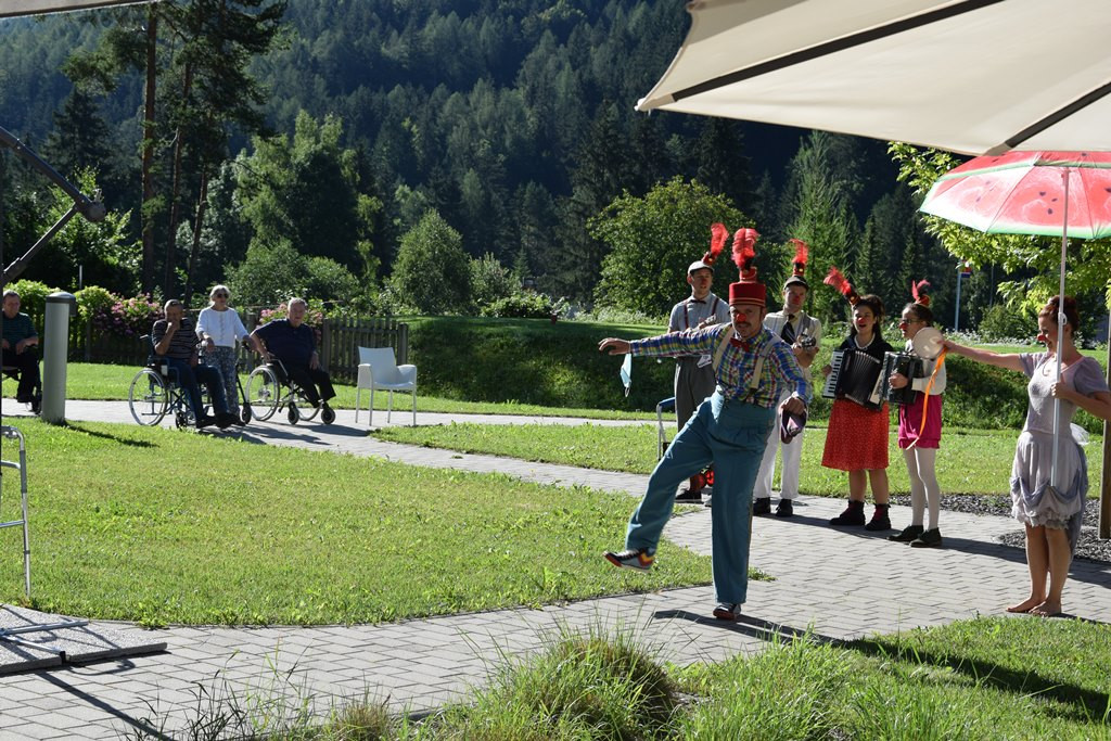 Parada rdečih noskov