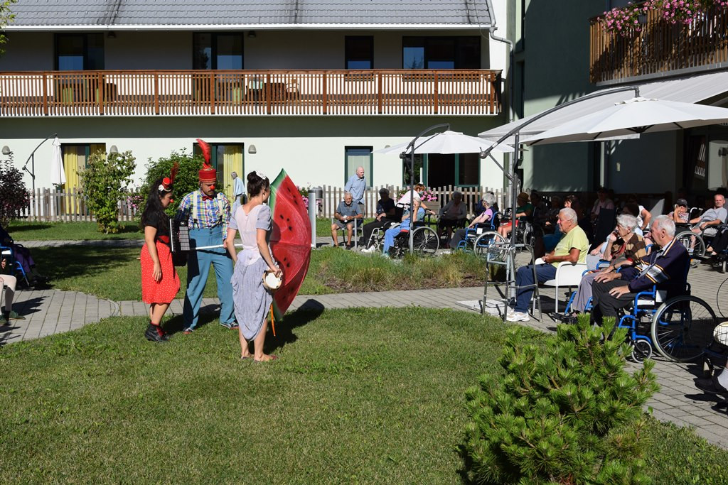 Parada rdečih noskov