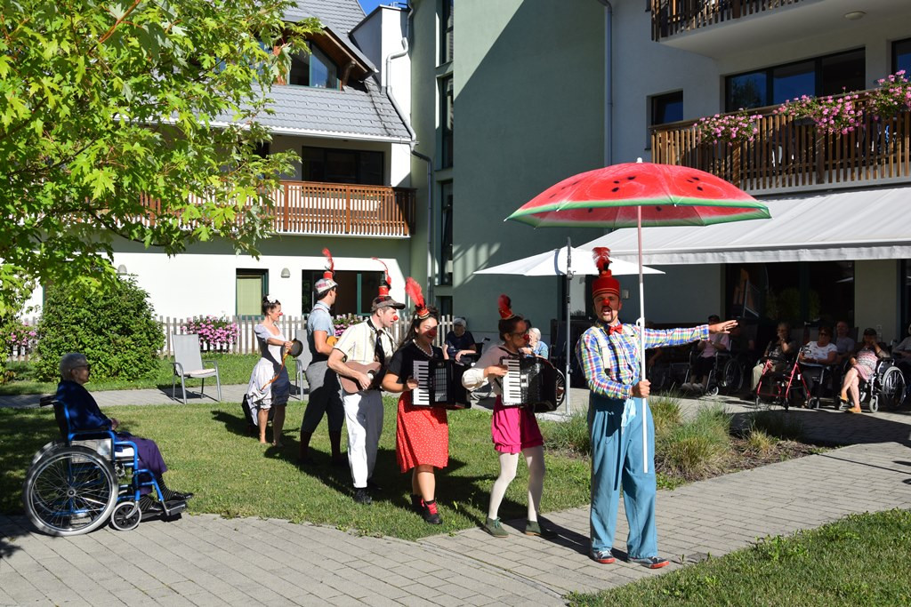 Parada rdečih noskov