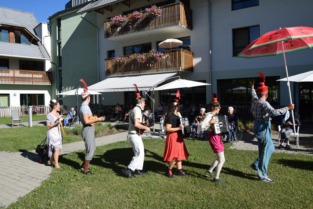 Parada rdečih noskov