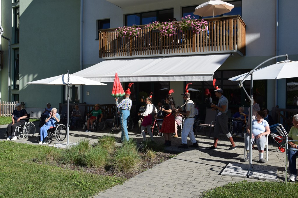 Parada rdečih noskov