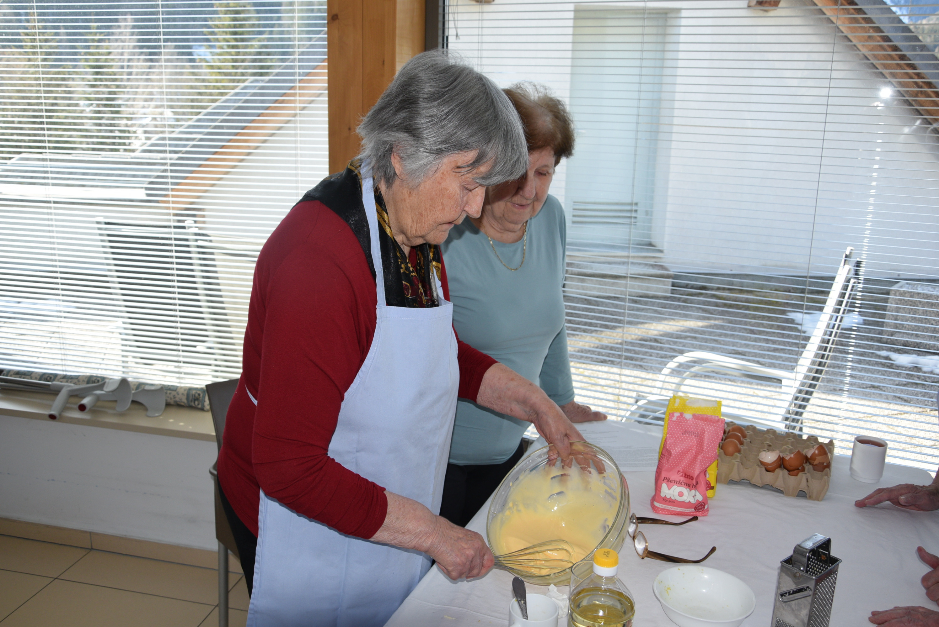 Peka krofov na skupinah
