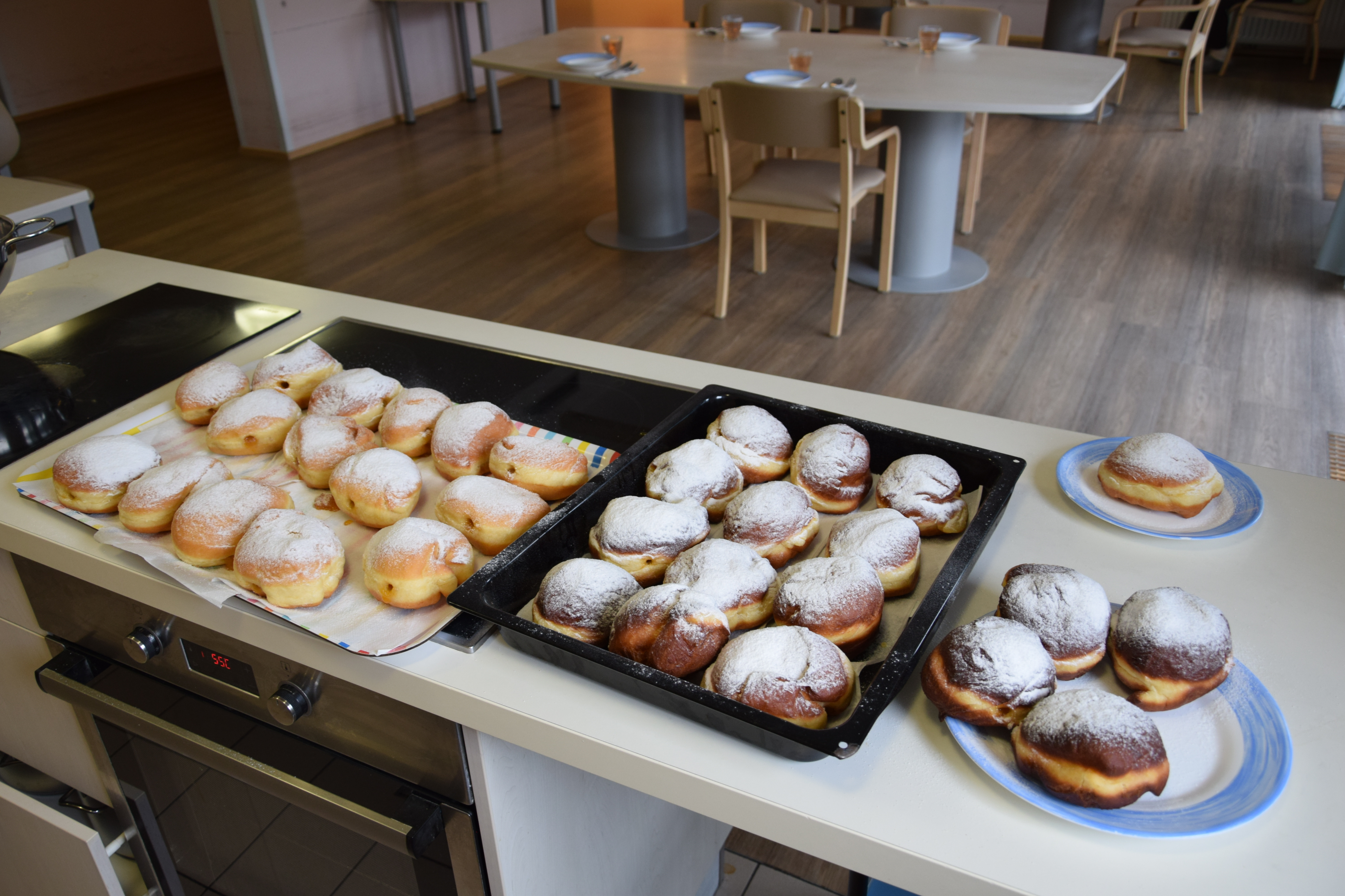 peka krofov po skupinah