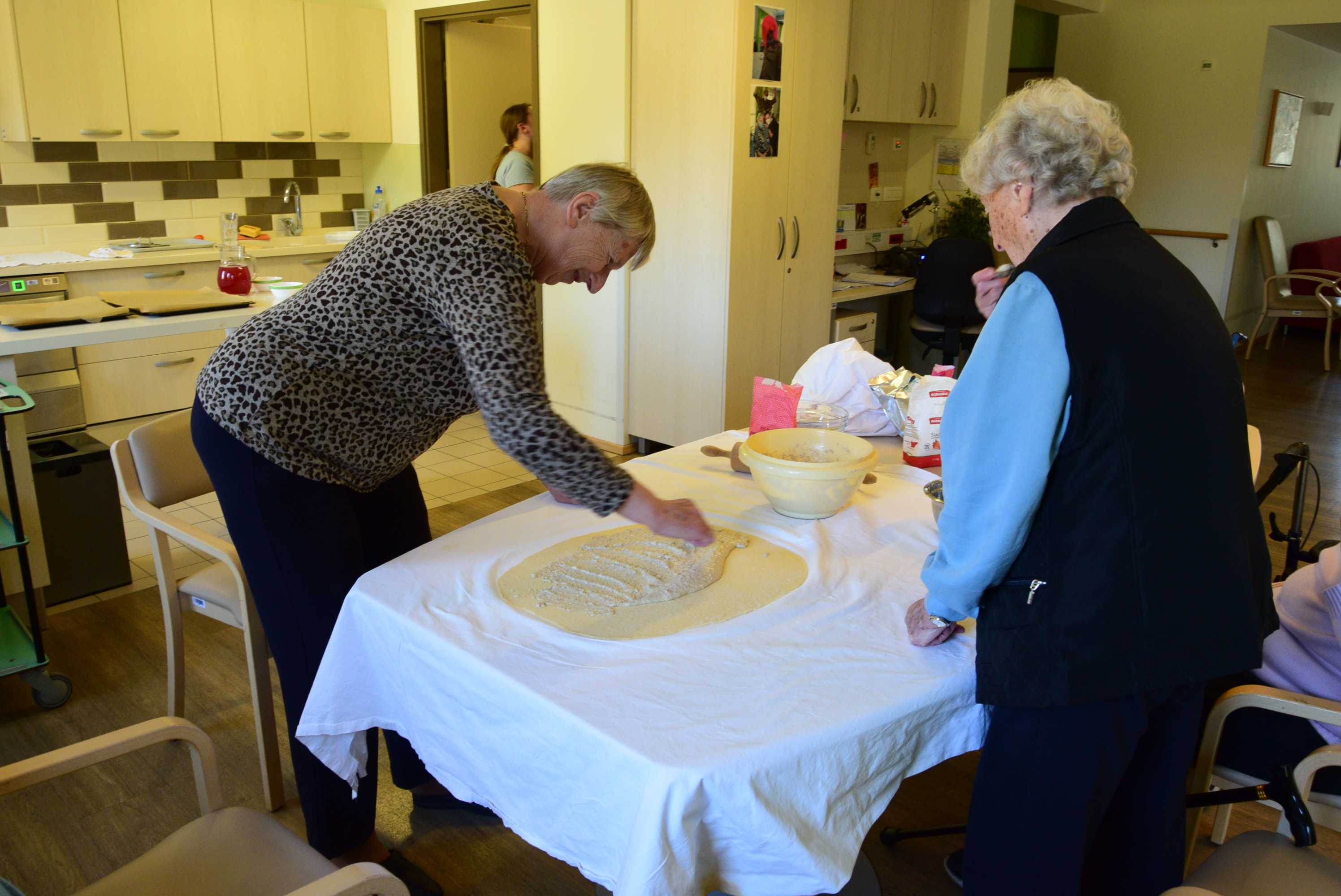 Peka potice po skupinah