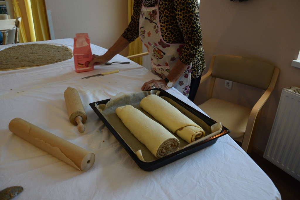 Peka potice po skupinah