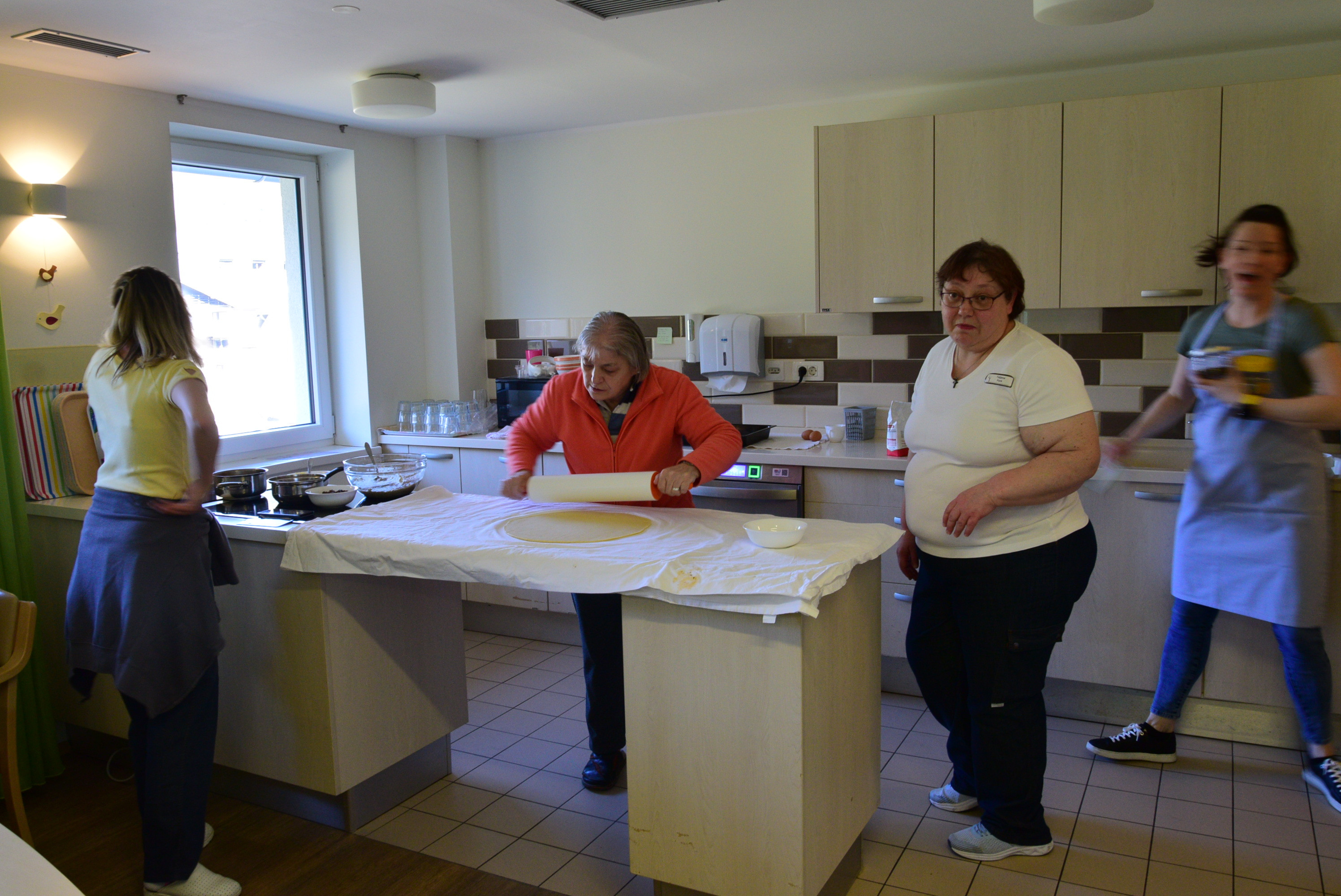 Peka potice po skupinah