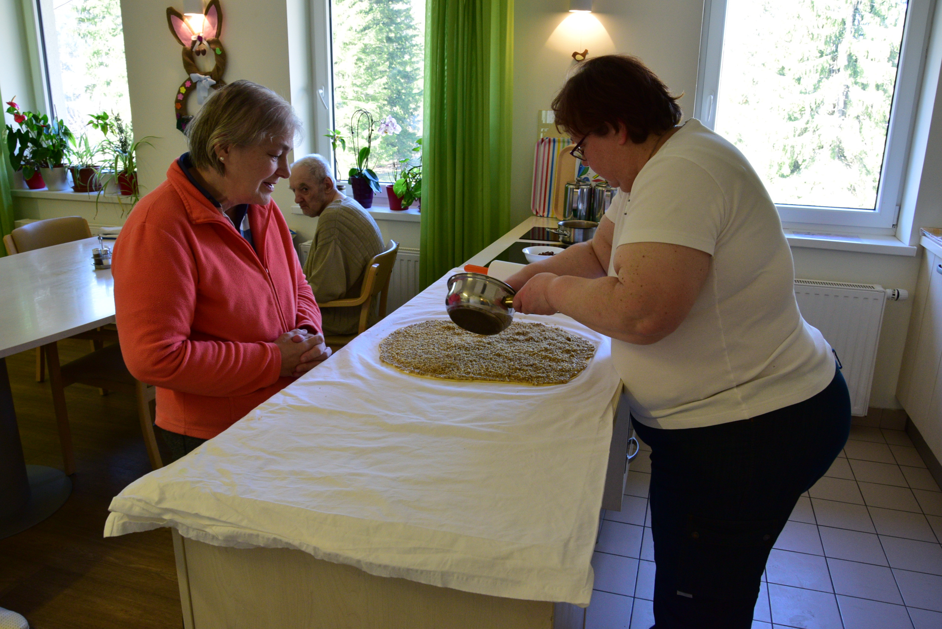 Peka potice po skupinah