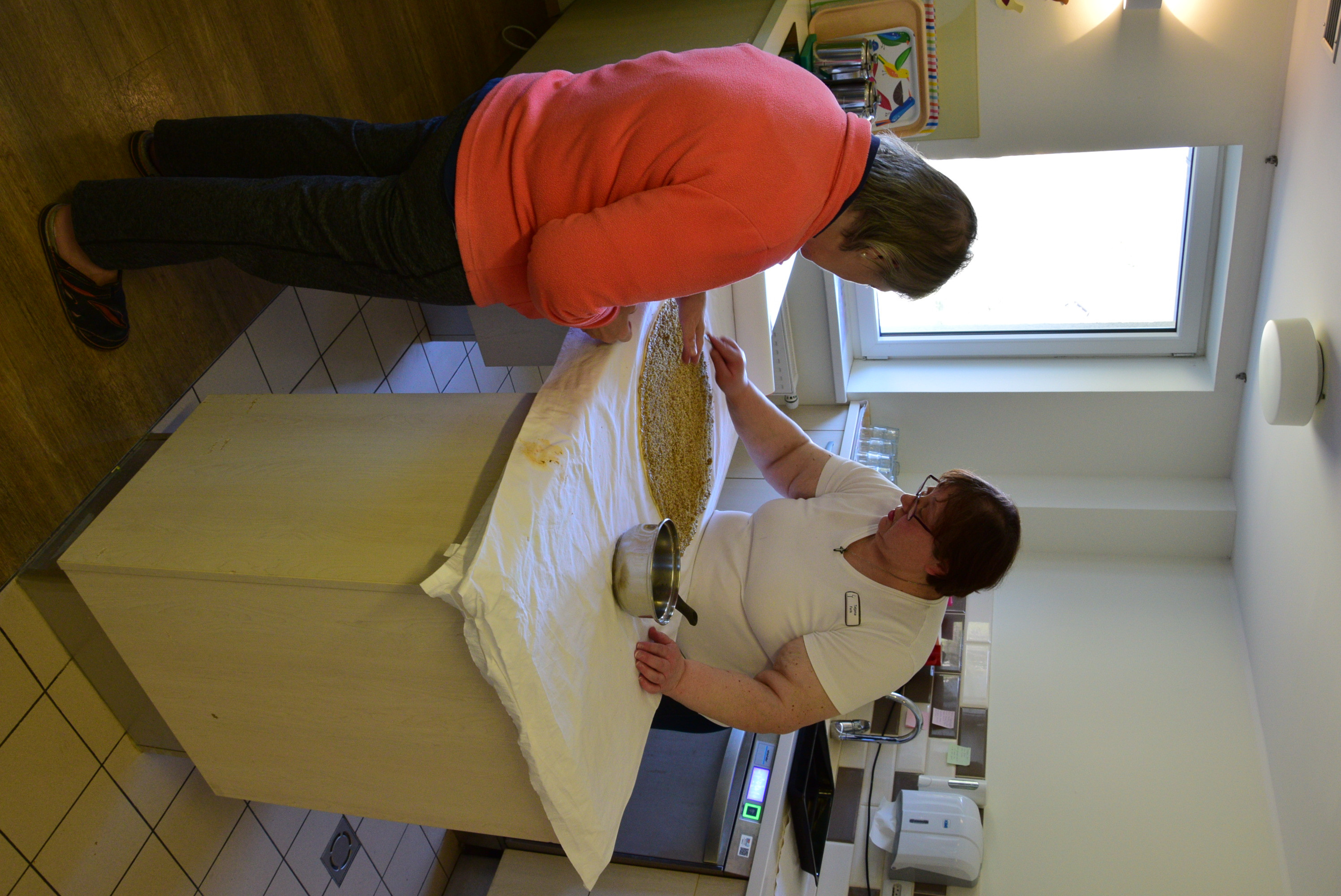 Peka potice po skupinah