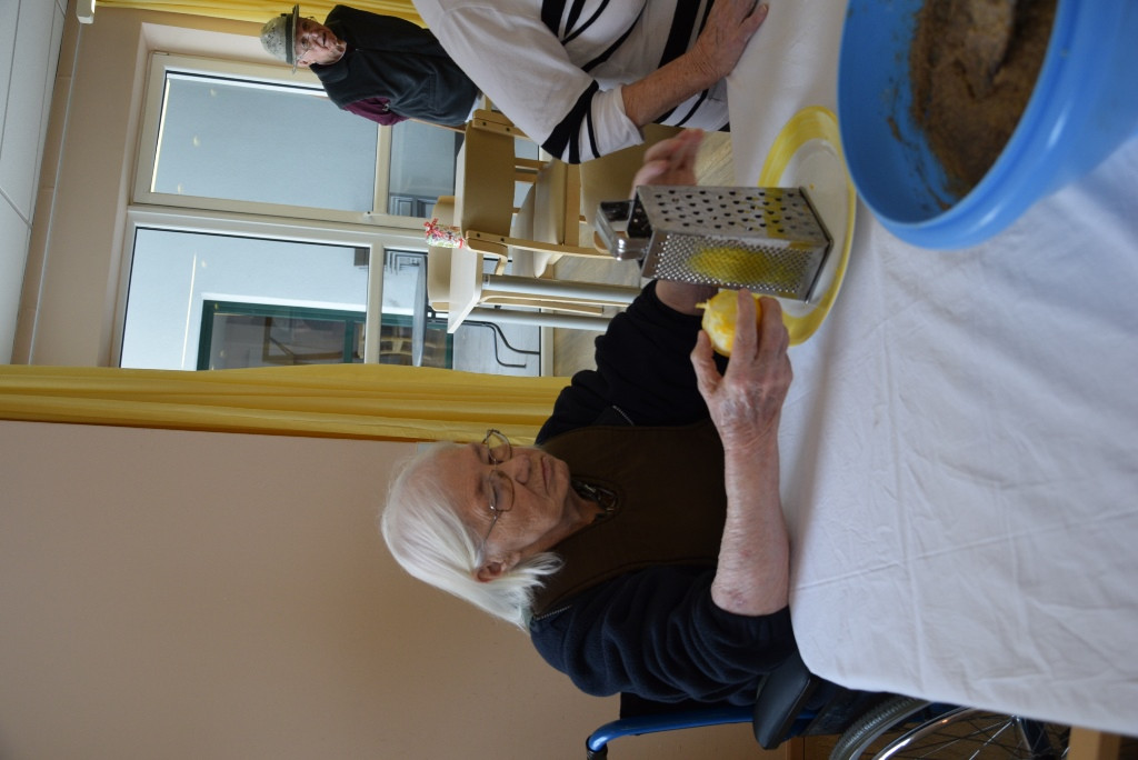 Peka potice po skupinah