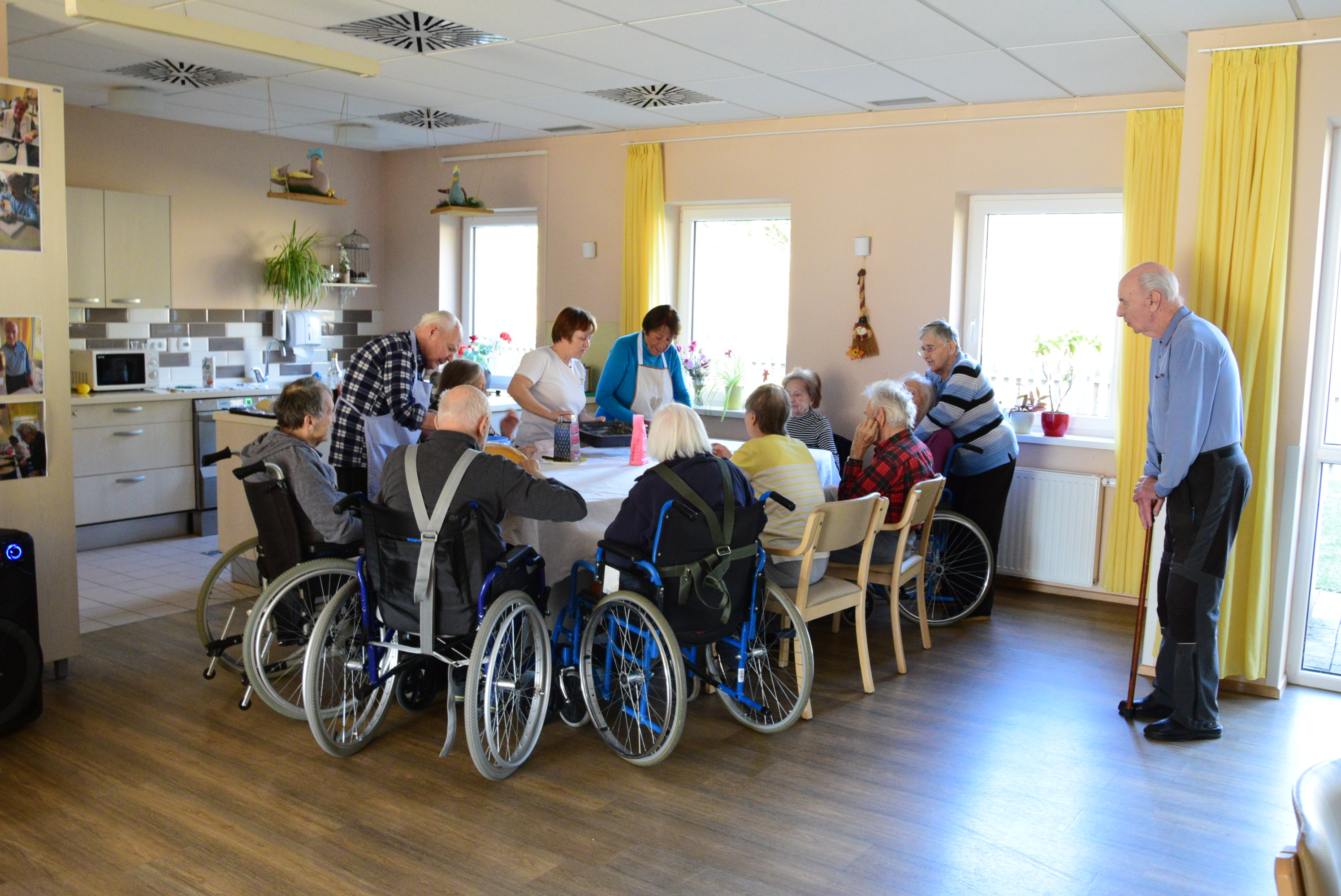 Peka potice po skupinah