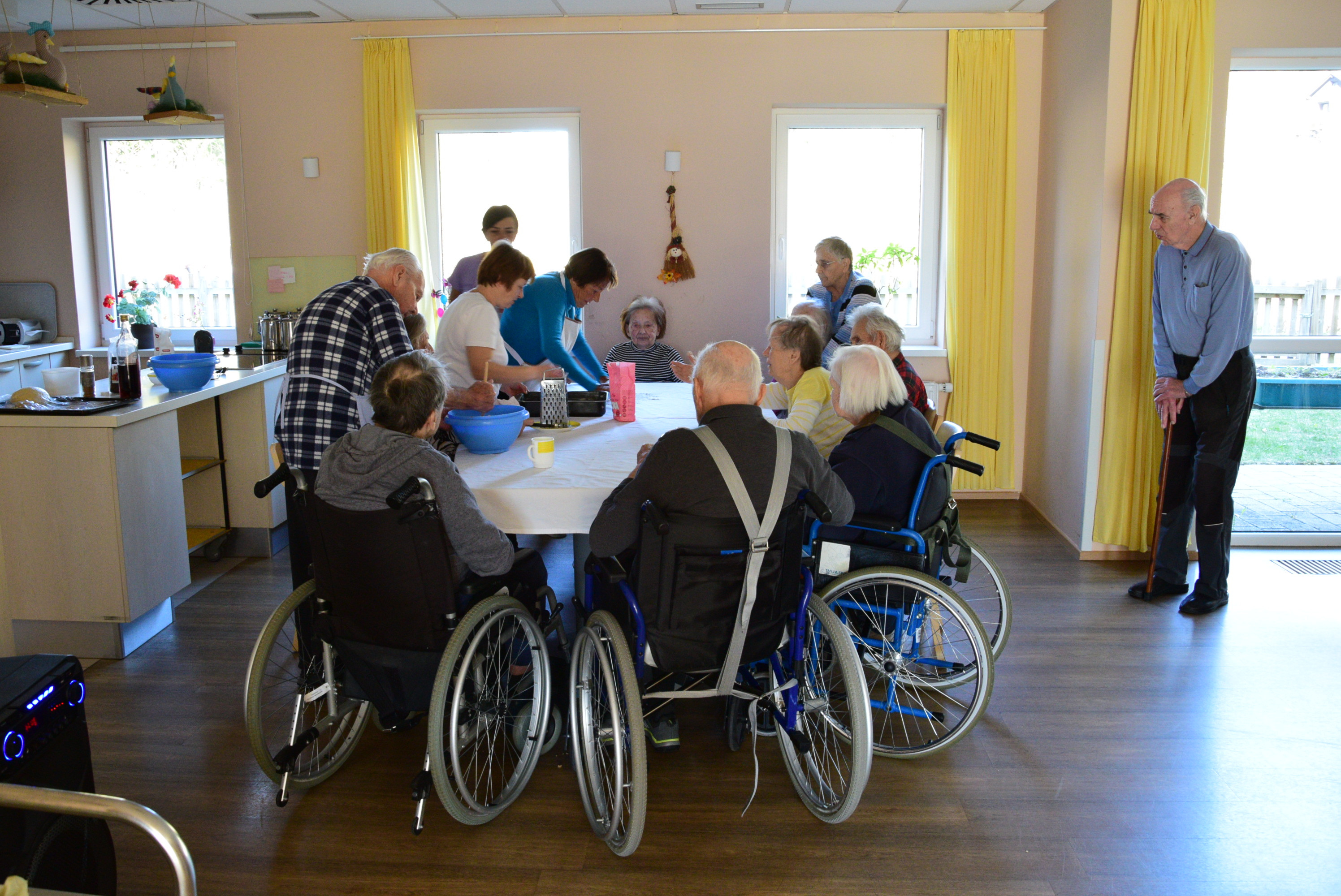 Peka potice po skupinah