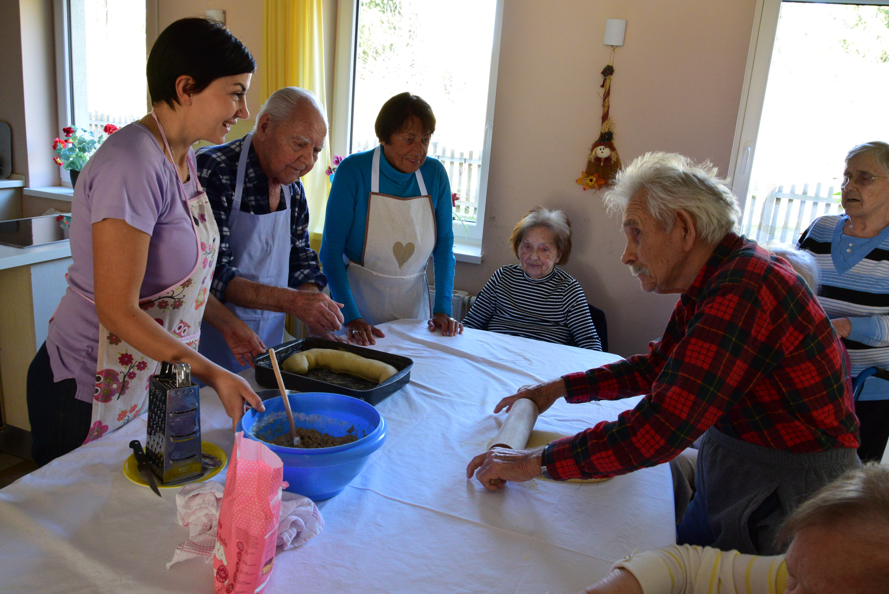 Peka potice po skupinah