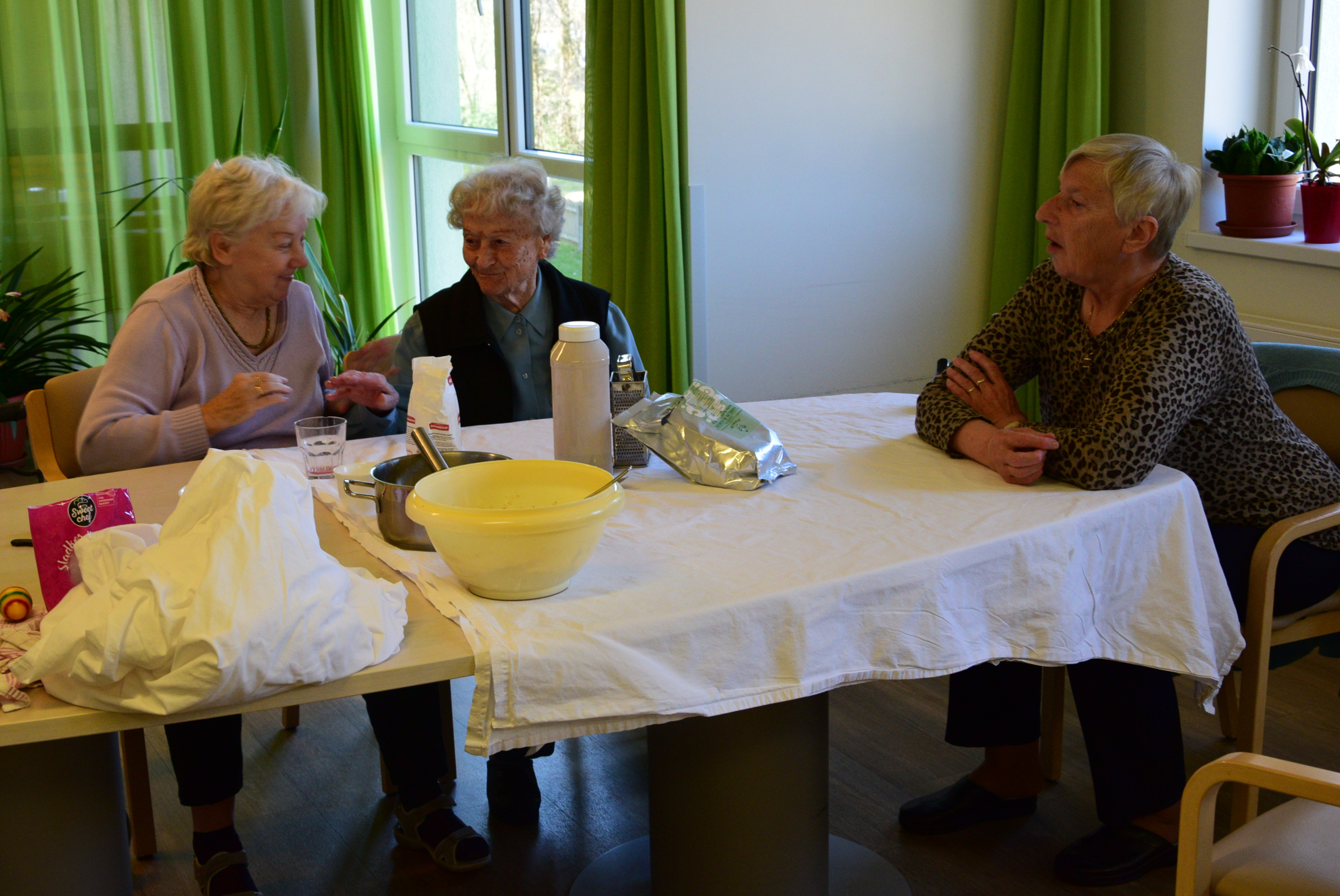 Peka potice po skupinah