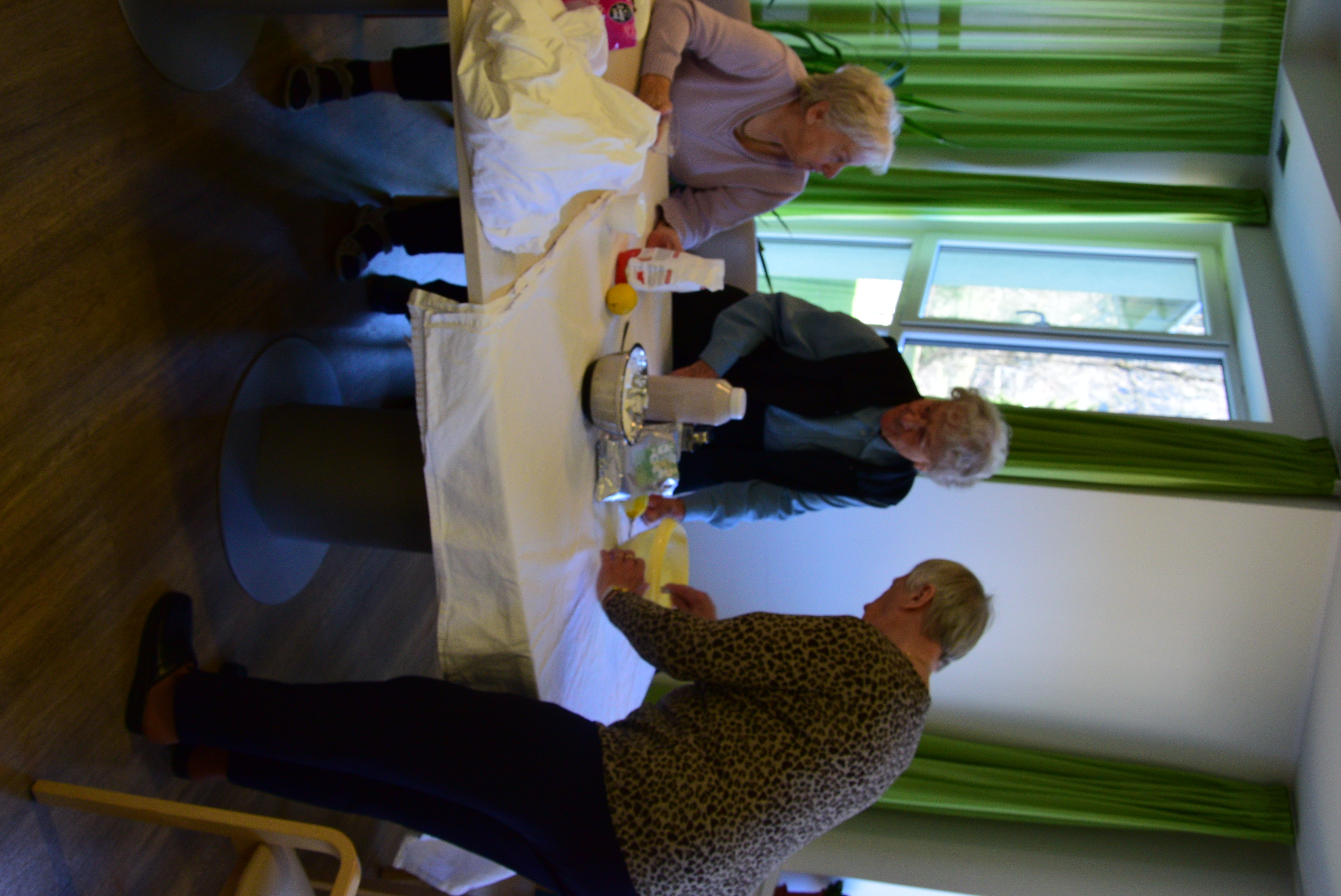 Peka potice po skupinah