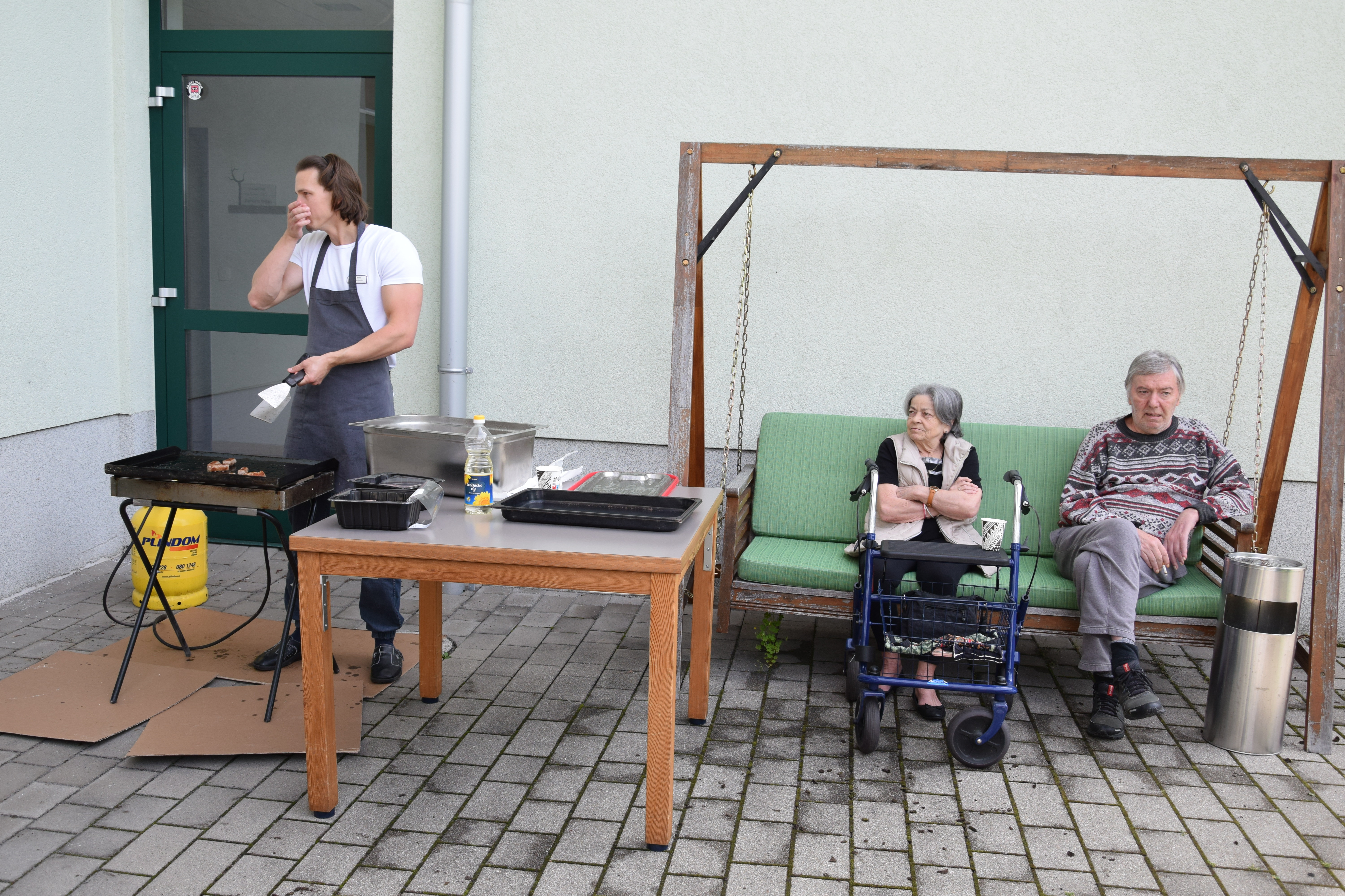 Piknik  s stanovalci v parku