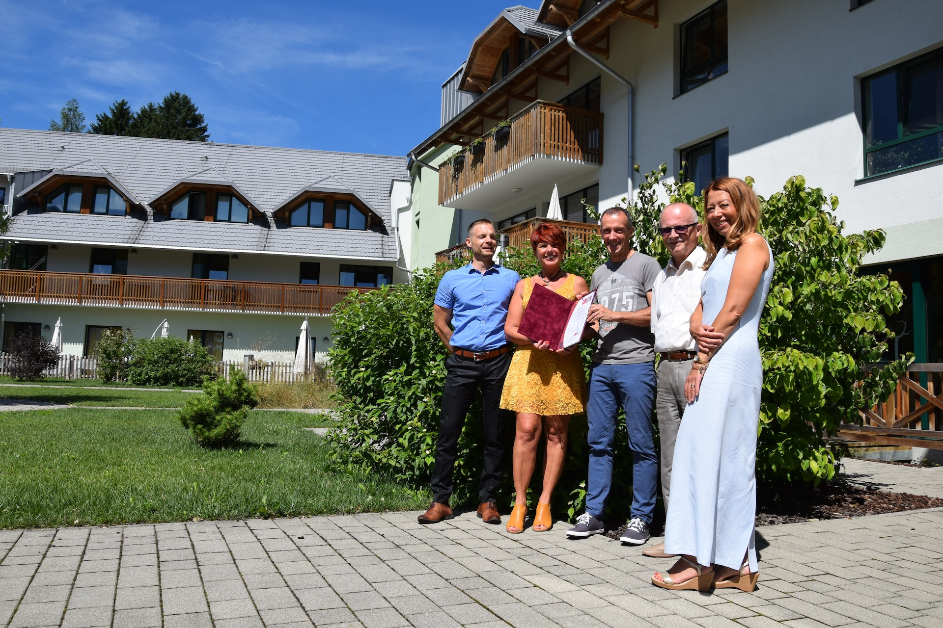 Podelitev certifikata kakovosti ISO 9001