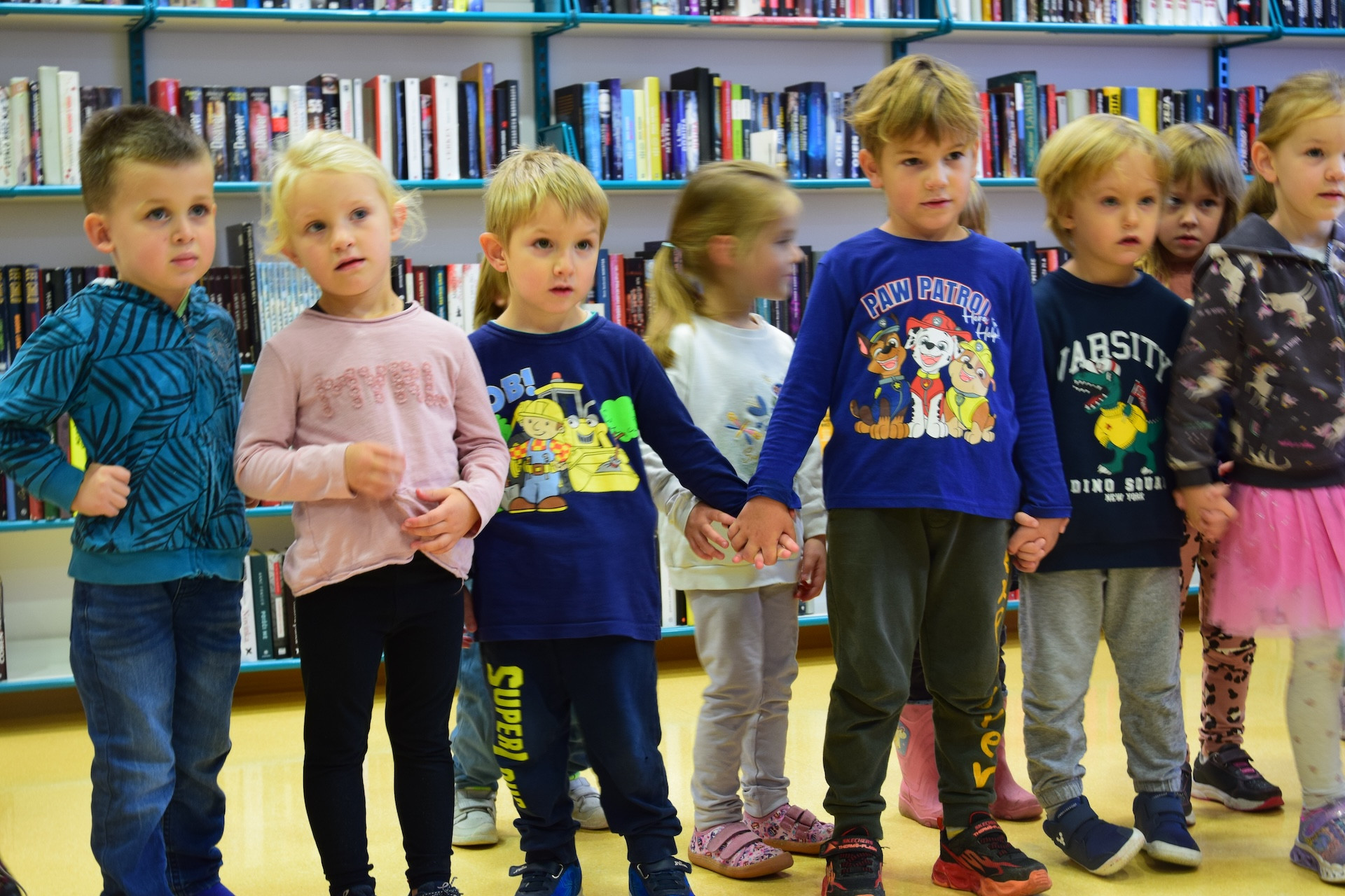 Pokloni čas, polepšaj dan - obisk knjižnice Kranjska Gora