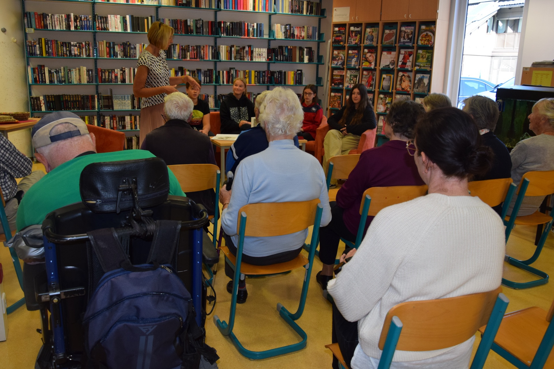 Pokloni čas, polepšaj dan - obisk knjižnice Kranjska Gora