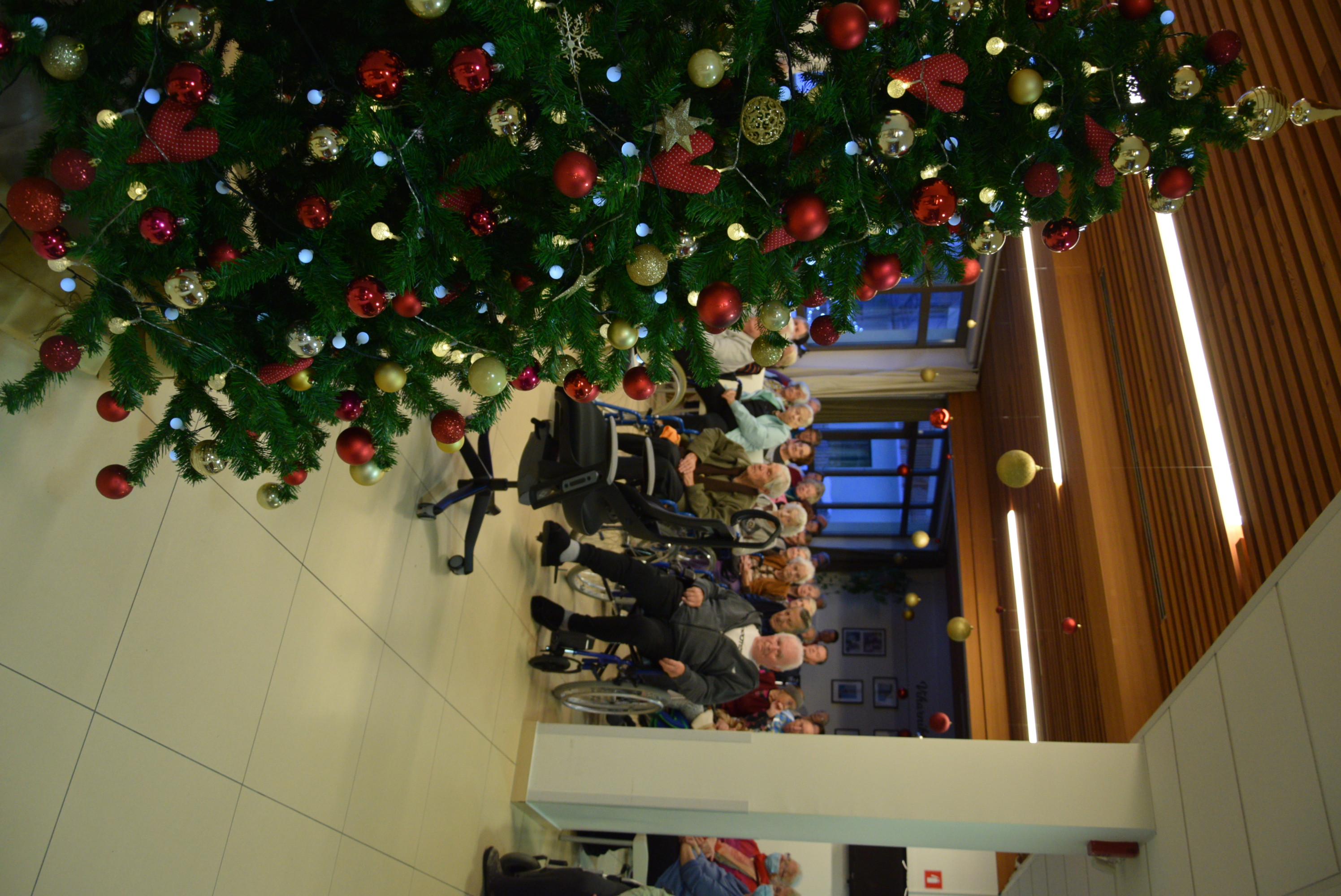 Praznični nastop Mešanega pevskega zbora Odmev