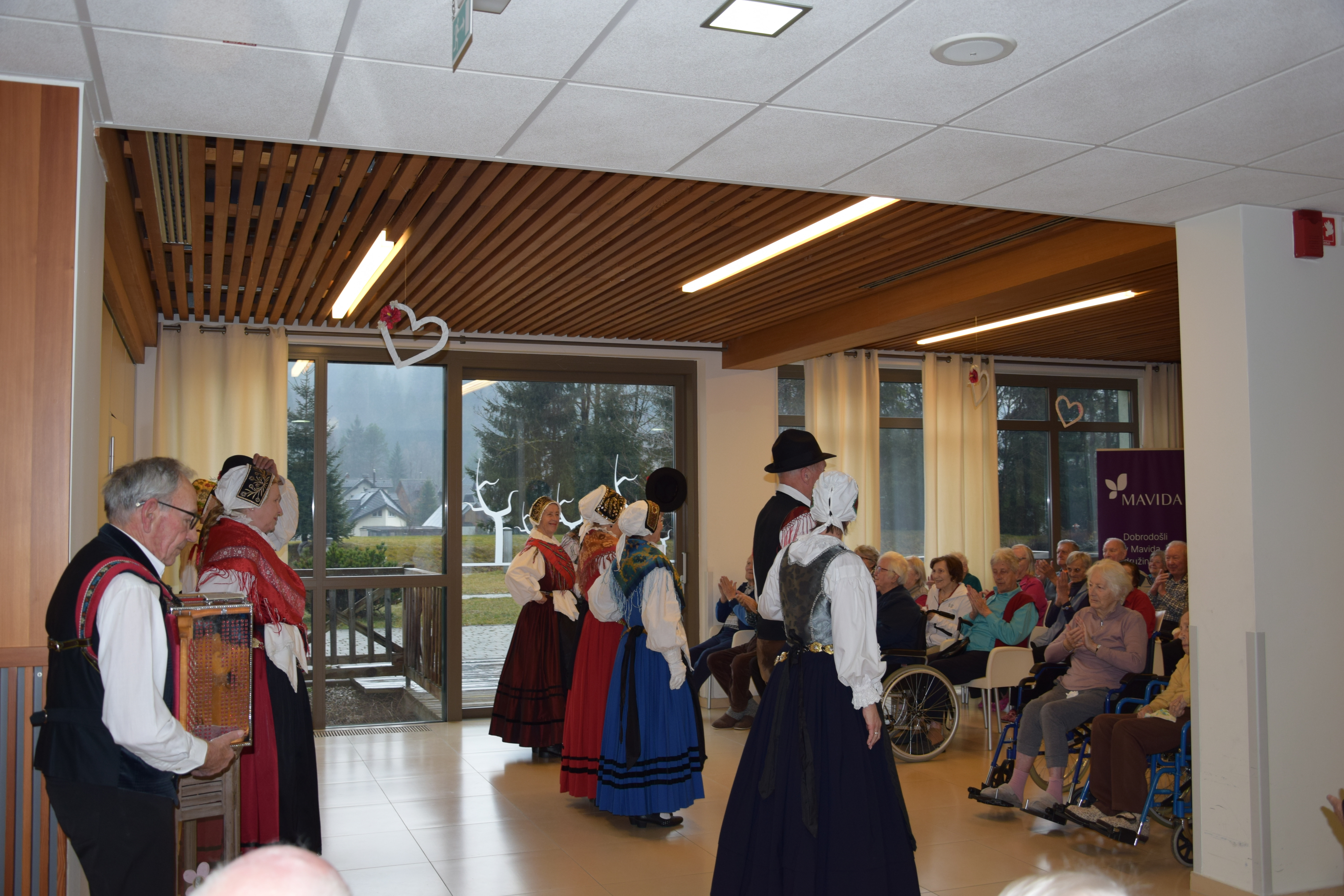 Praznovanje dan žena in mučenikov