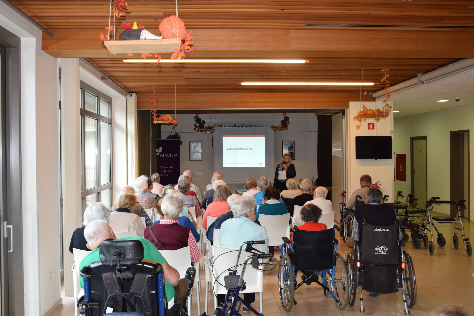Predavanje o inkontinenci v avli