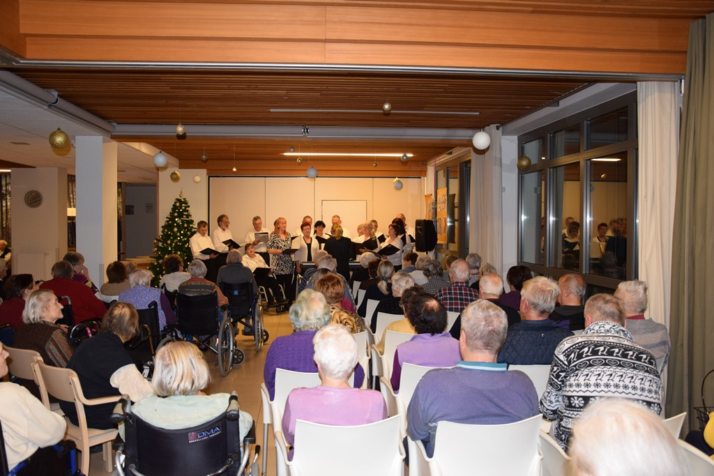 Prižig novoletnih lučk