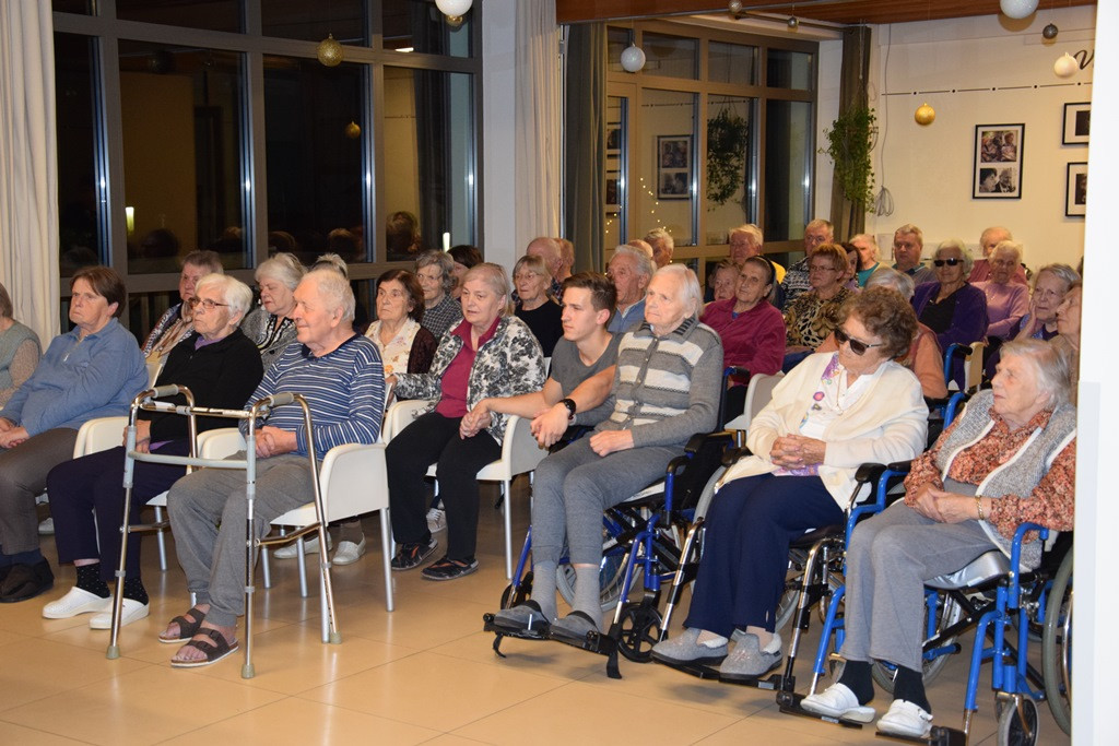 Prižig novoletnih lučk