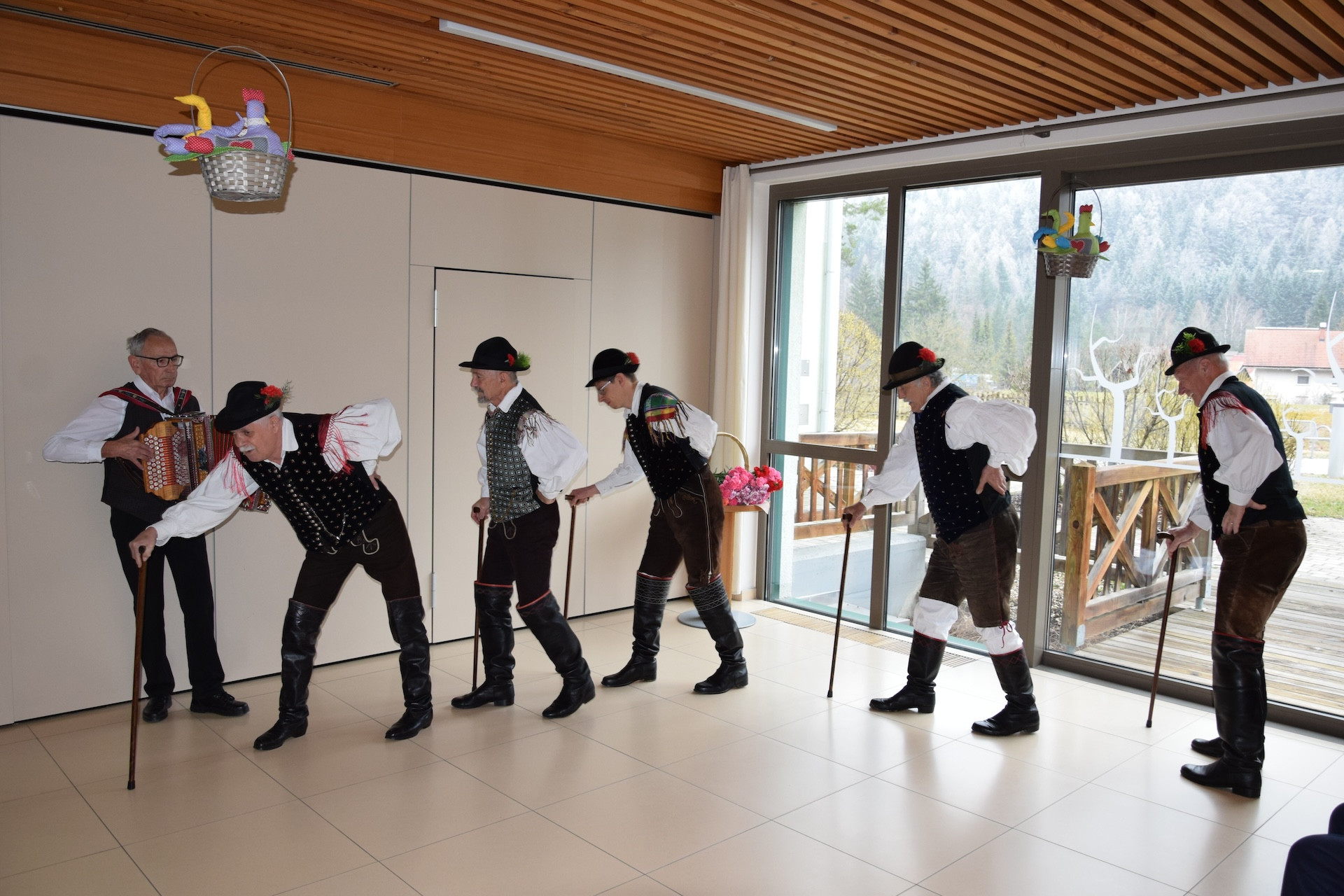 Proslava ob dnevu žena in dnevu mučenikov