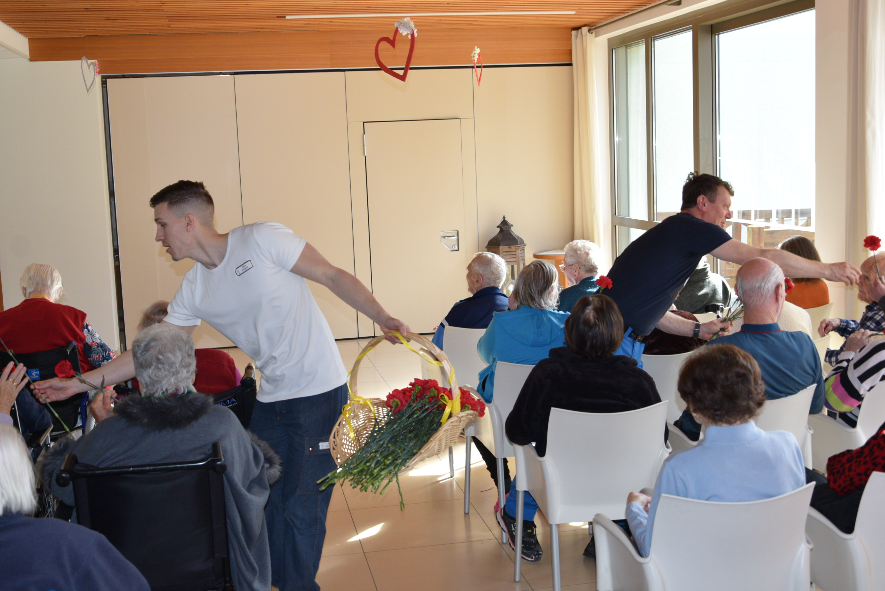 Proslava ob dnevu žena in mučenikov v avli