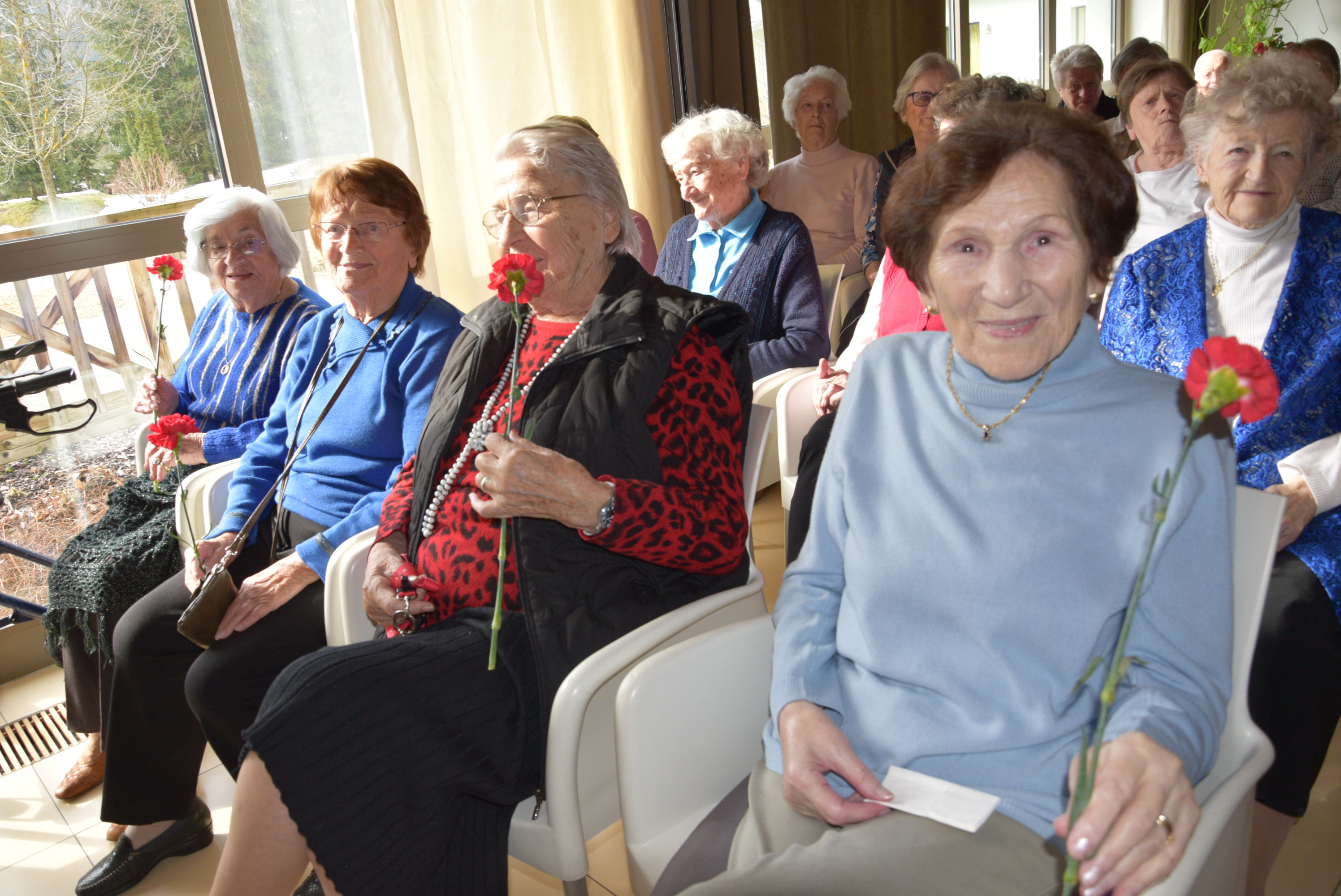 Proslava ob dnevu žena in mučenikov v avli