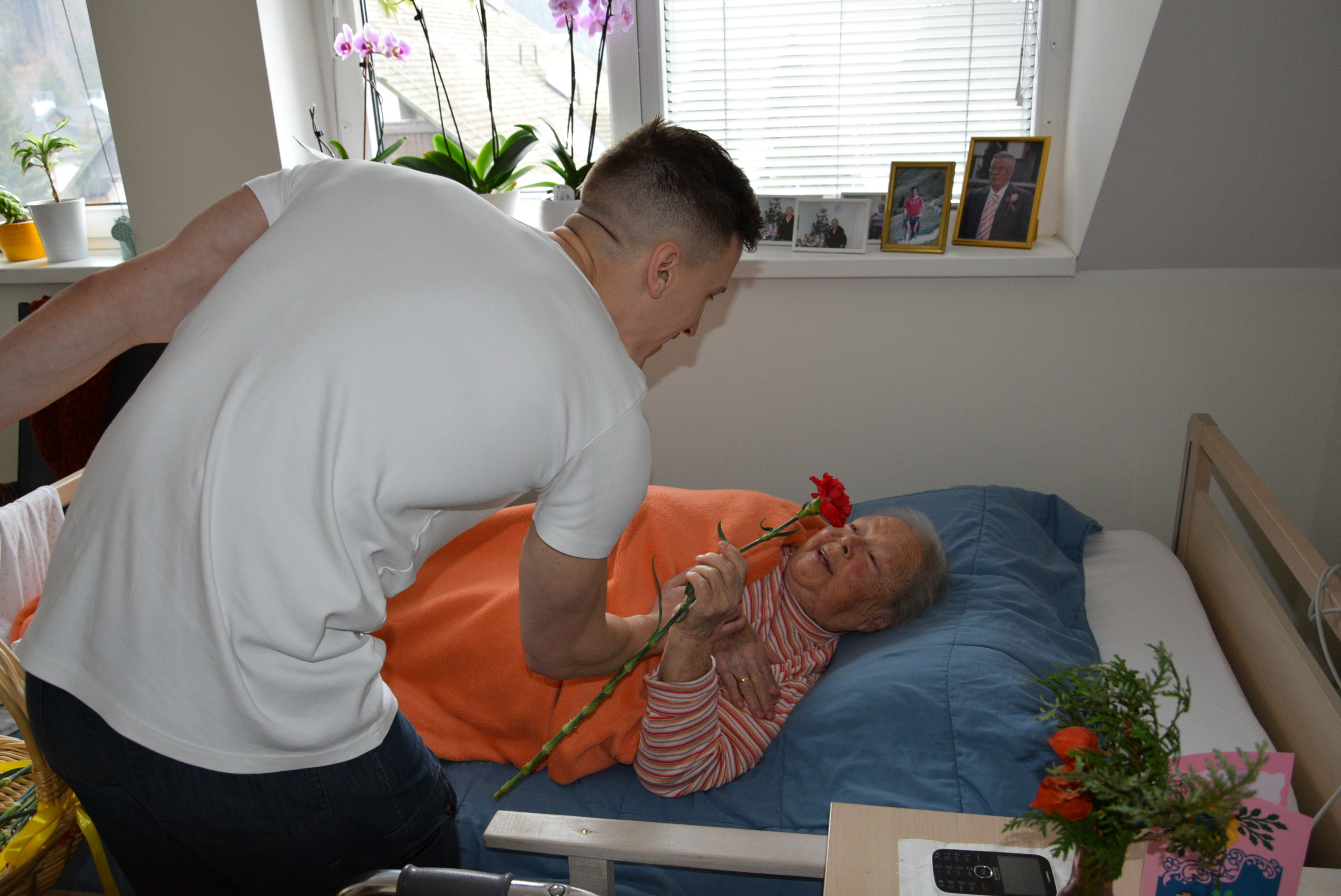 Proslava ob dnevu žena in mučenikov v avli